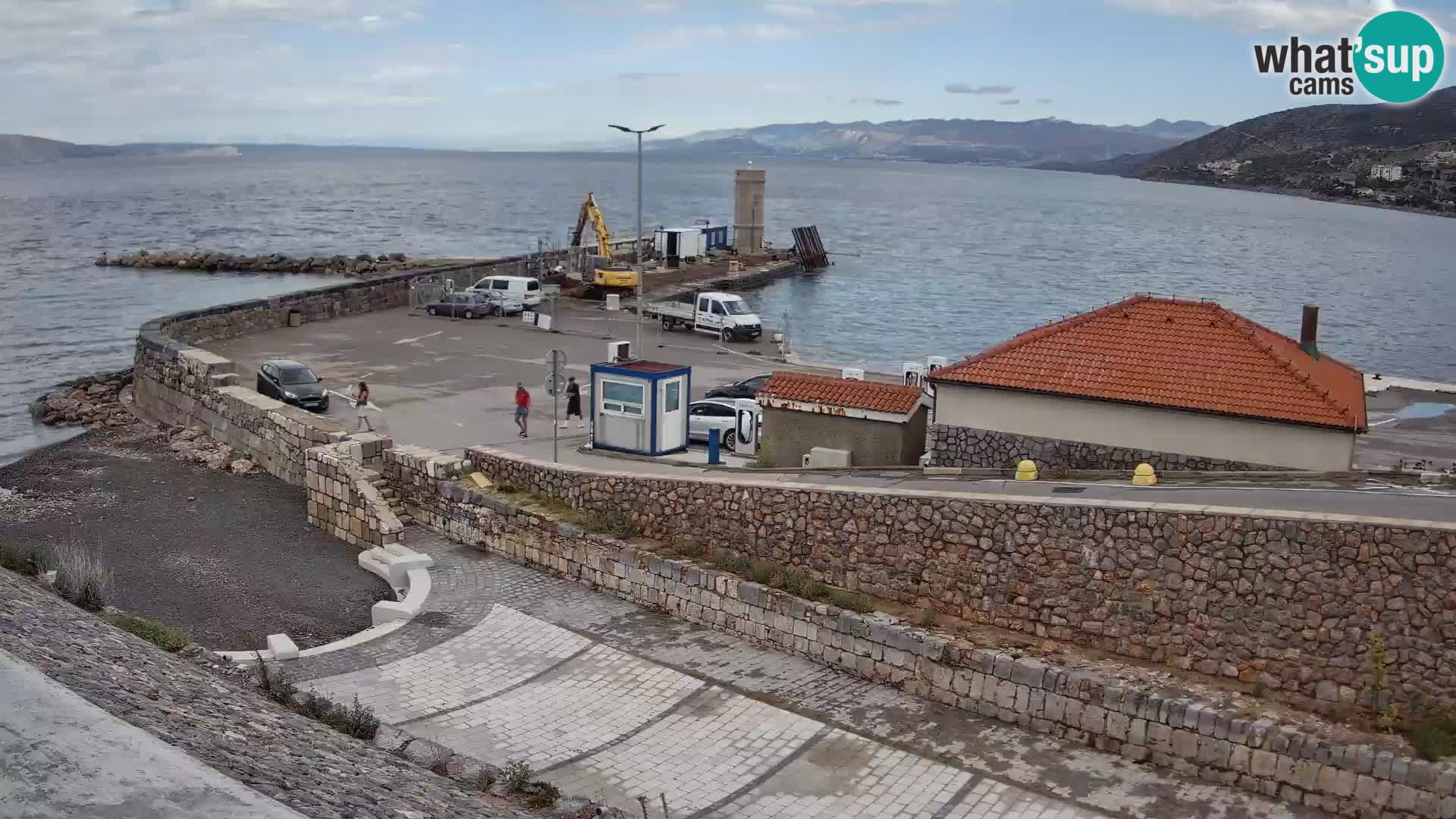 Webcam port de Senj – Vue sur la jetée et le phare