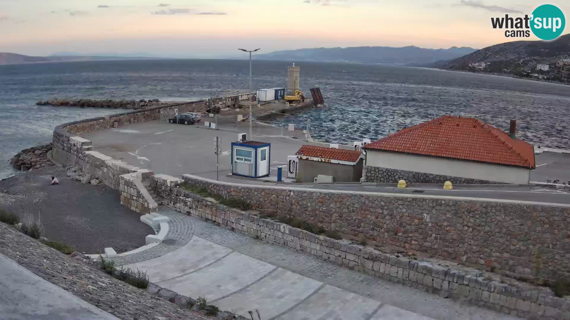 Senj Hafen Webcam – Wellenbrecher & Leuchtturm Liveblick