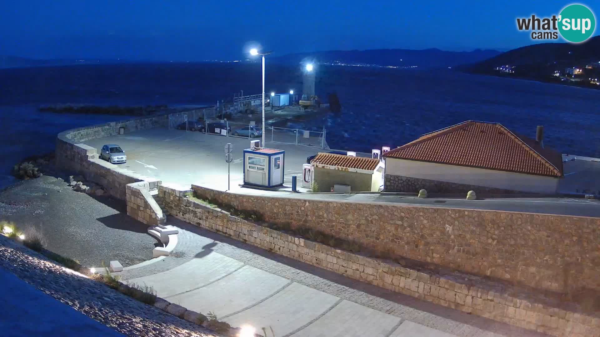 Senj Hafen Webcam – Wellenbrecher & Leuchtturm Liveblick
