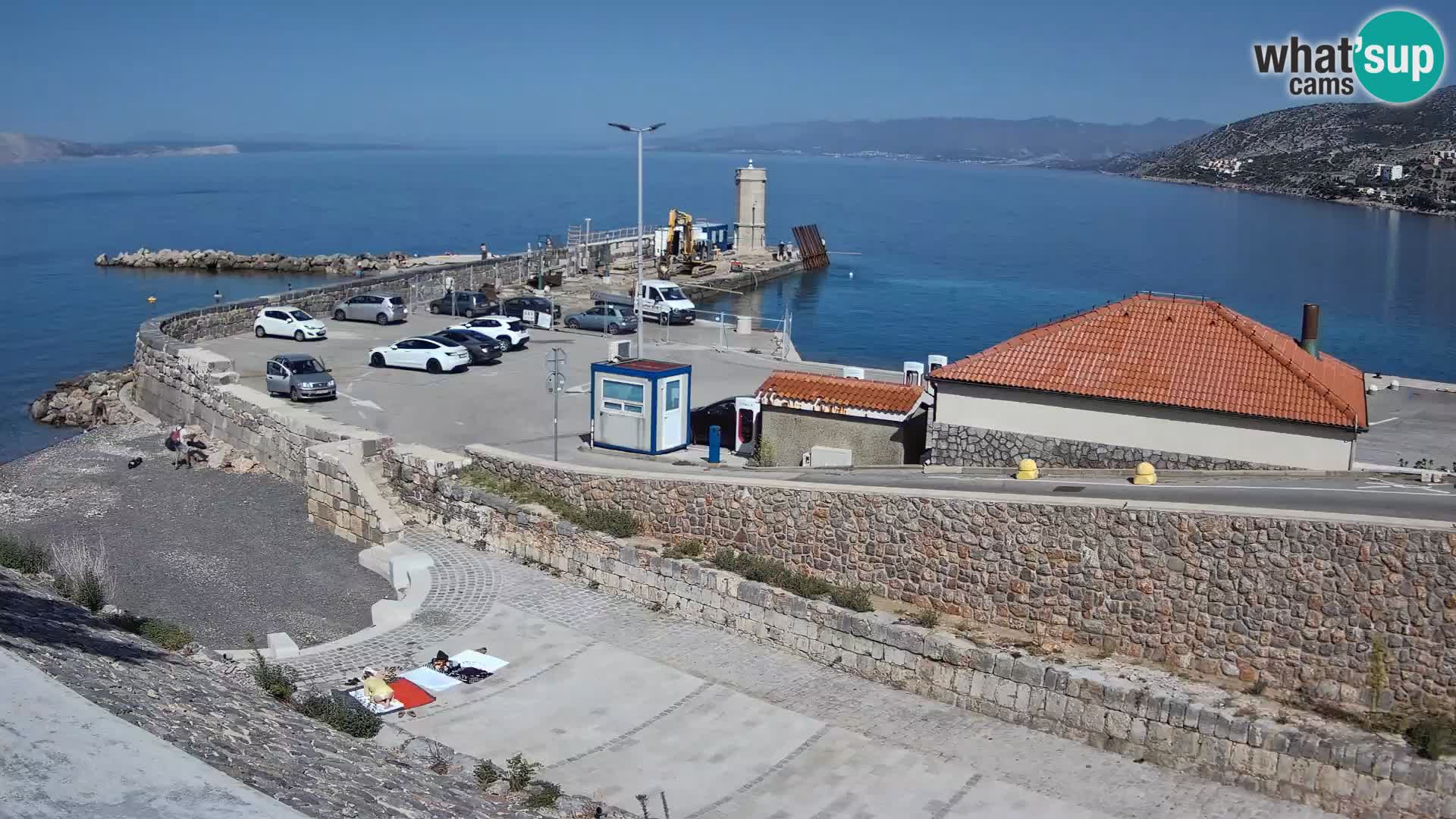 Senj Hafen Webcam – Wellenbrecher & Leuchtturm Liveblick