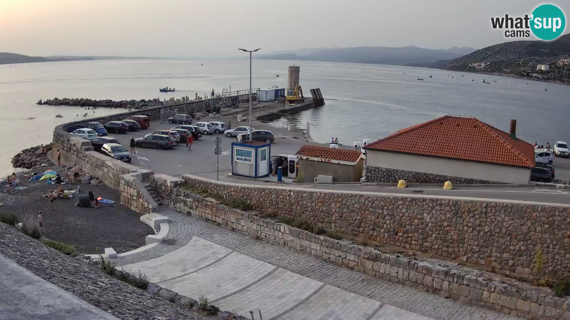 Senj Hafen Webcam – Wellenbrecher & Leuchtturm Liveblick