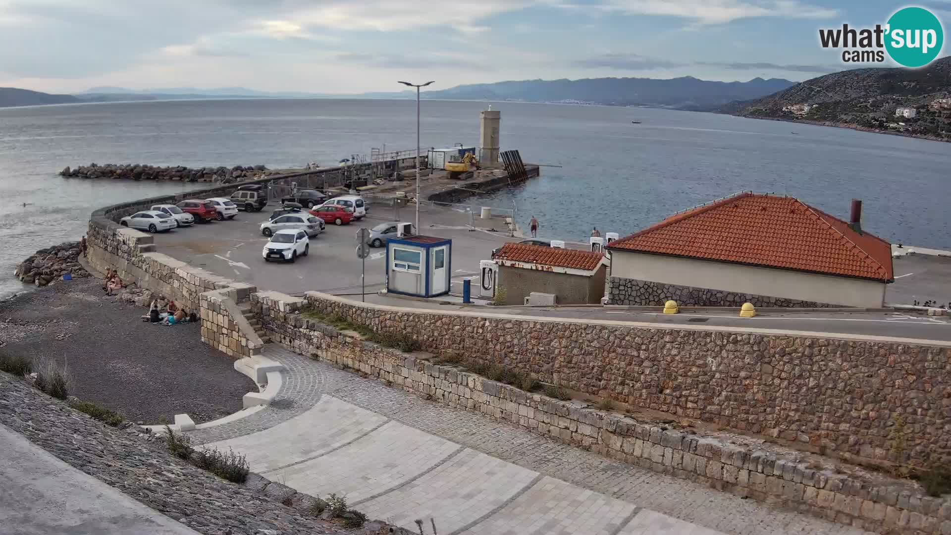 Webcam puerto de Senj – Rompeolas y faro en directo