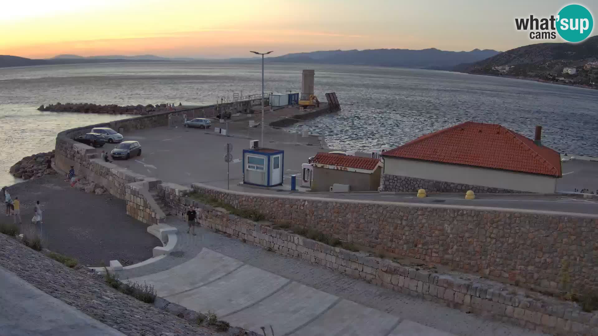 Webcam Porto di Segna – Frangiflutti e Faro in diretta