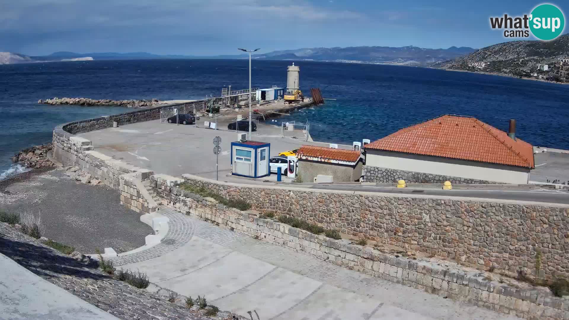 Web kamera Senj luka – Lukobran i svjetionik uživo