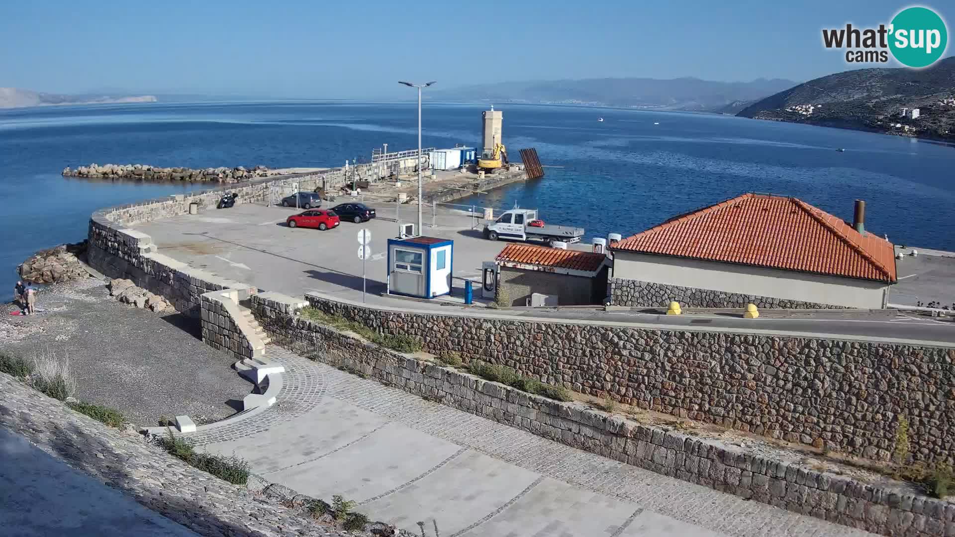 Webcam port de Senj – Vue sur la jetée et le phare