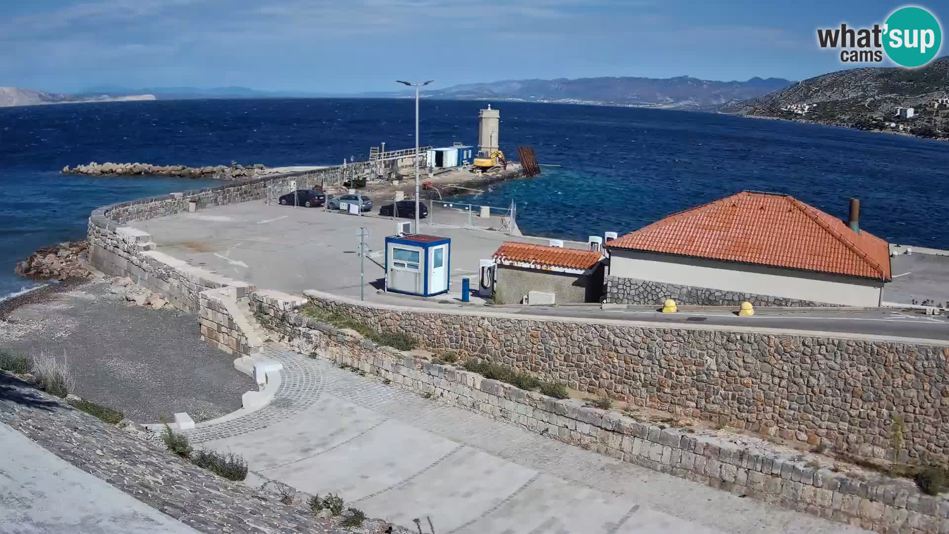 Web kamera Senj luka – Lukobran i svjetionik uživo