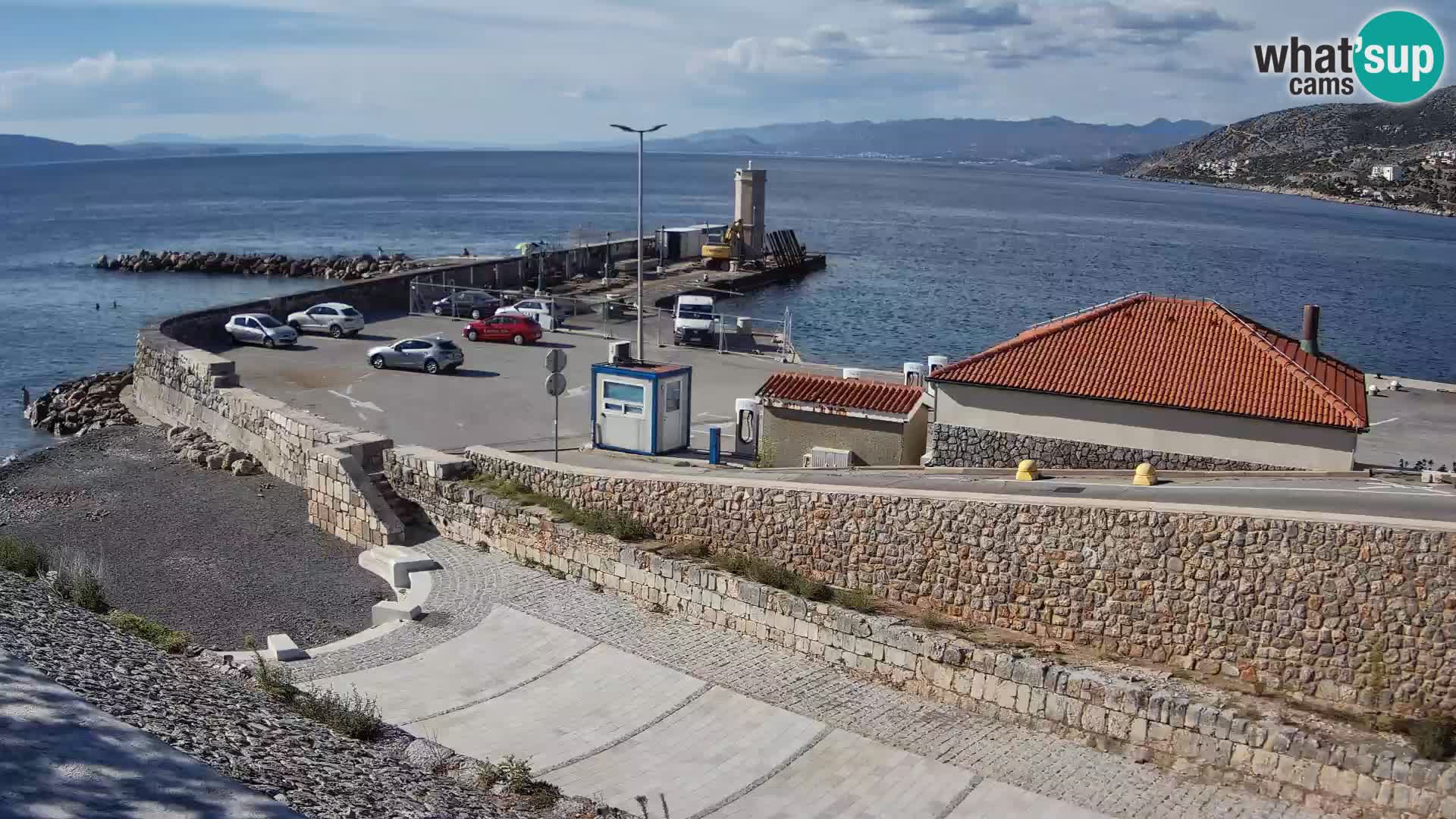 Senj Hafen Webcam – Wellenbrecher & Leuchtturm Liveblick
