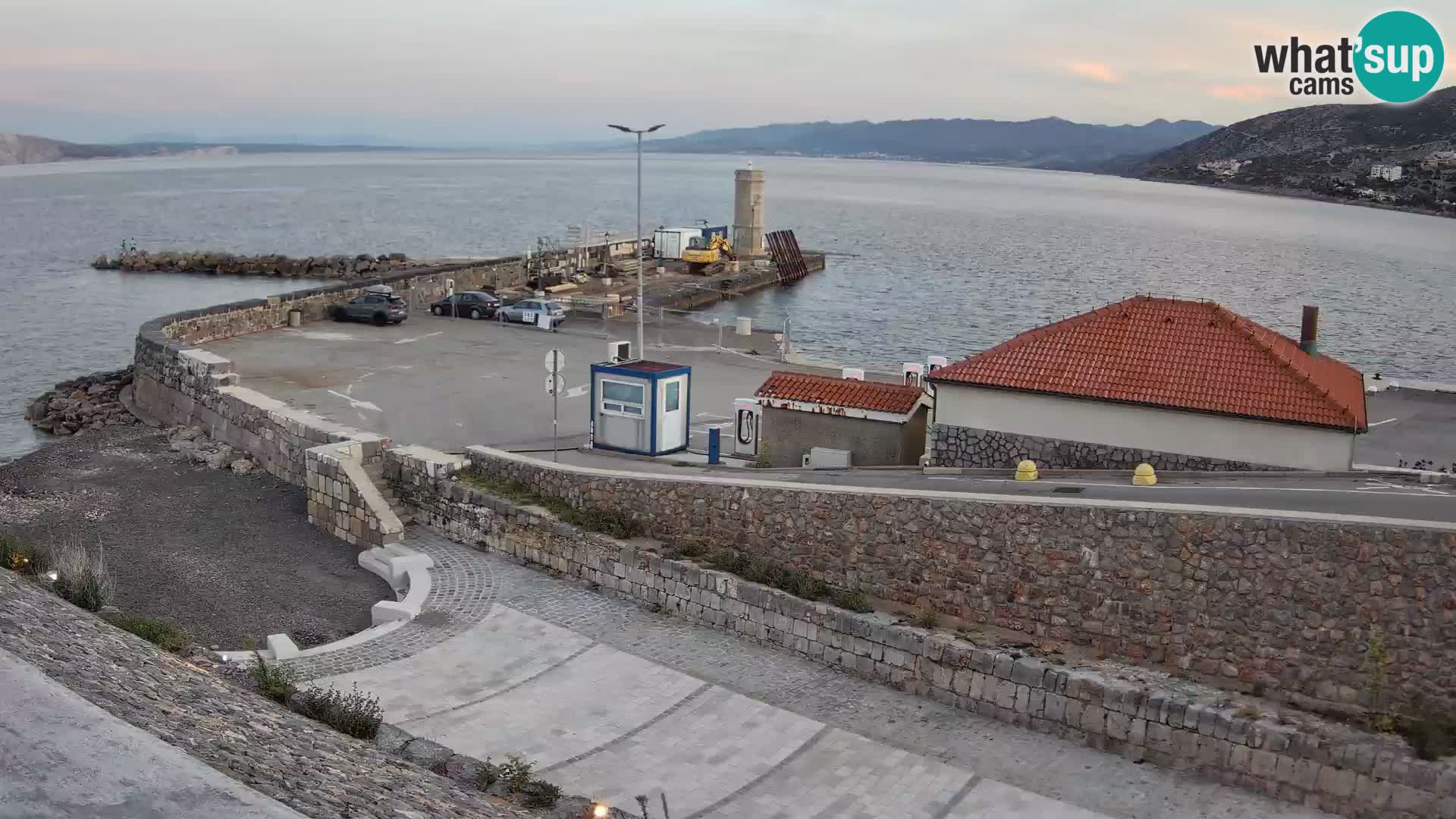 Webcam Porto di Segna – Frangiflutti e Faro in diretta