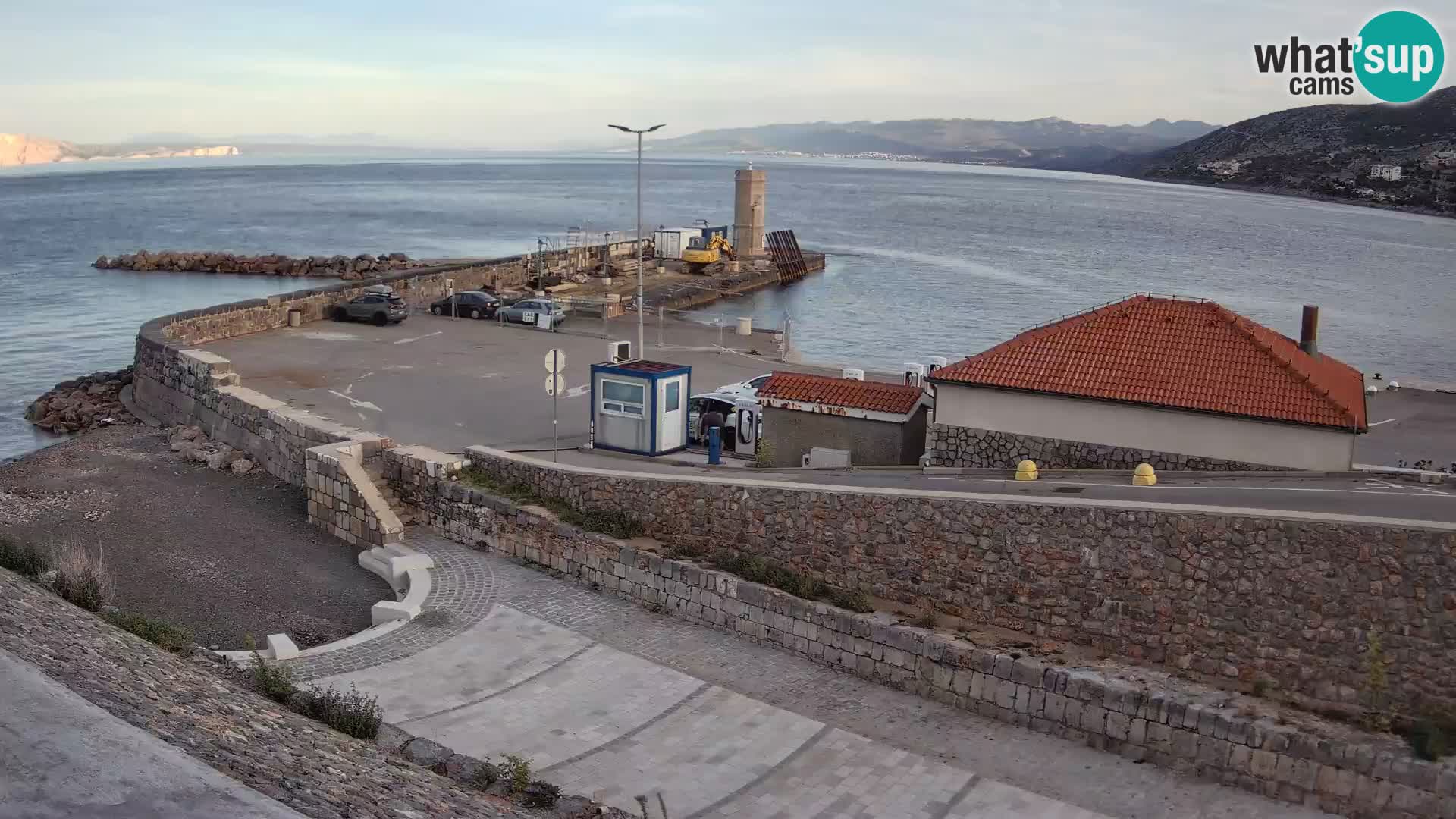 Web kamera Senj luka – Lukobran i svjetionik uživo
