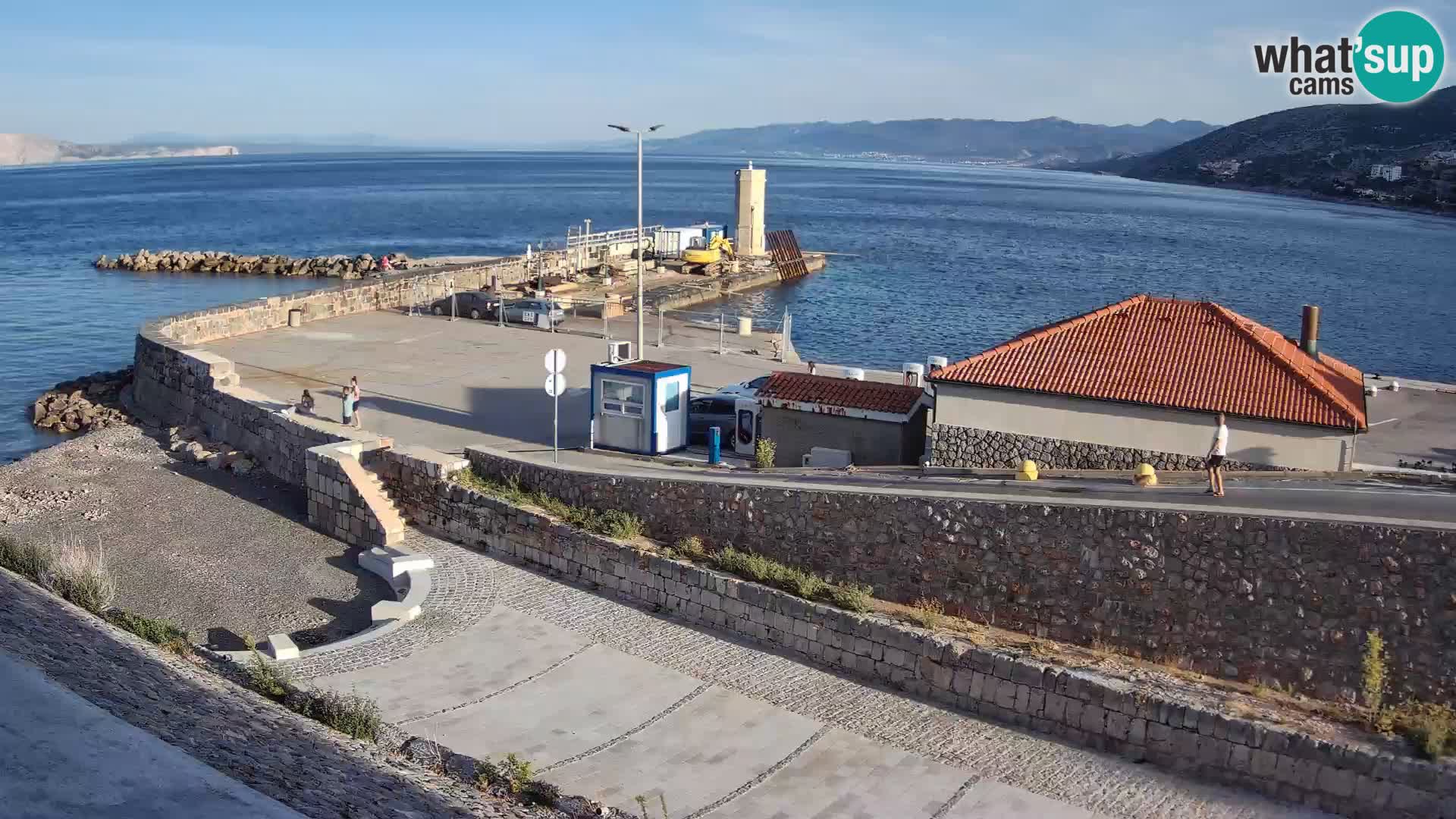 Web kamera Senj luka – Lukobran i svjetionik uživo