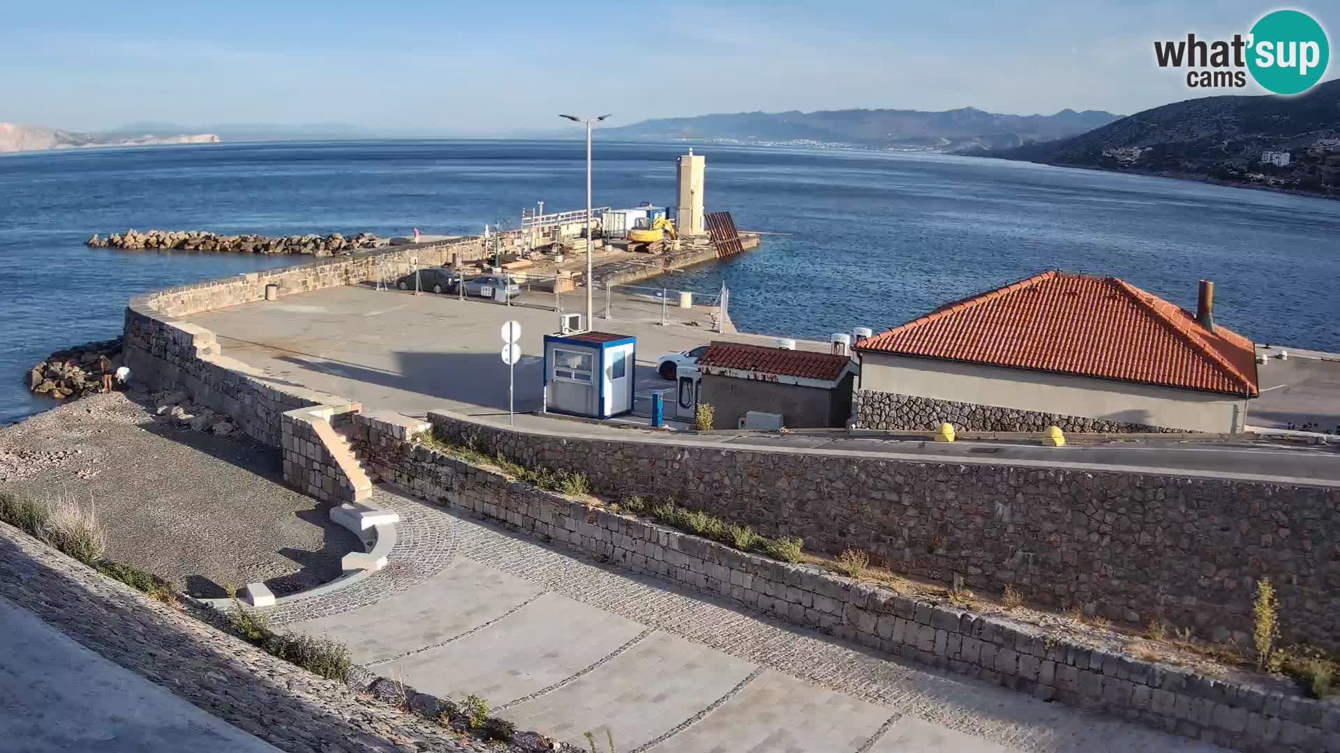 Web kamera Senj luka – Lukobran i svjetionik uživo