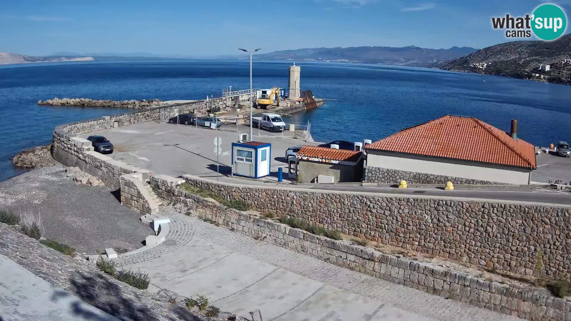 Senj Hafen Webcam – Wellenbrecher & Leuchtturm Liveblick