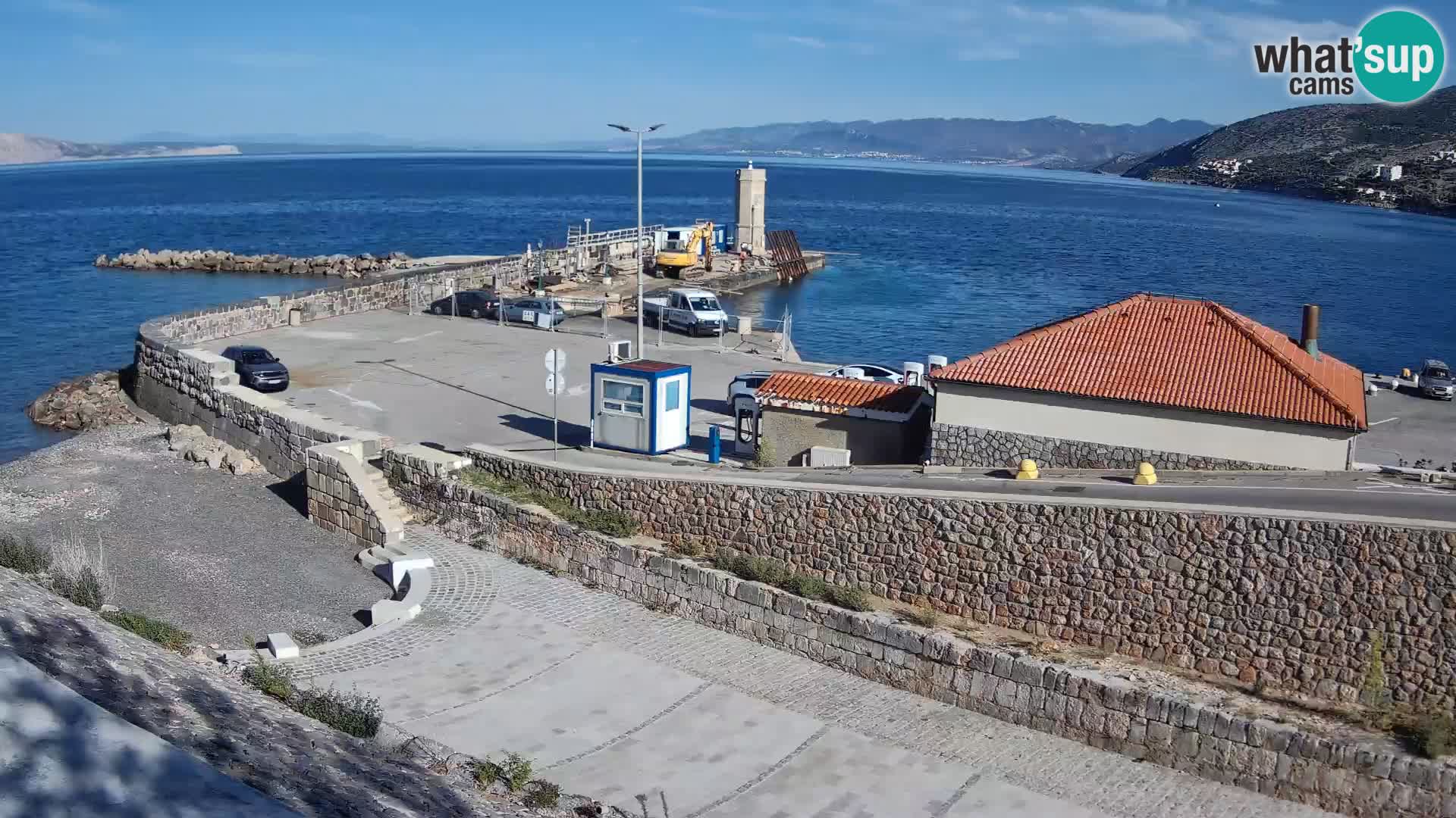 Senj Hafen Webcam – Wellenbrecher & Leuchtturm Liveblick