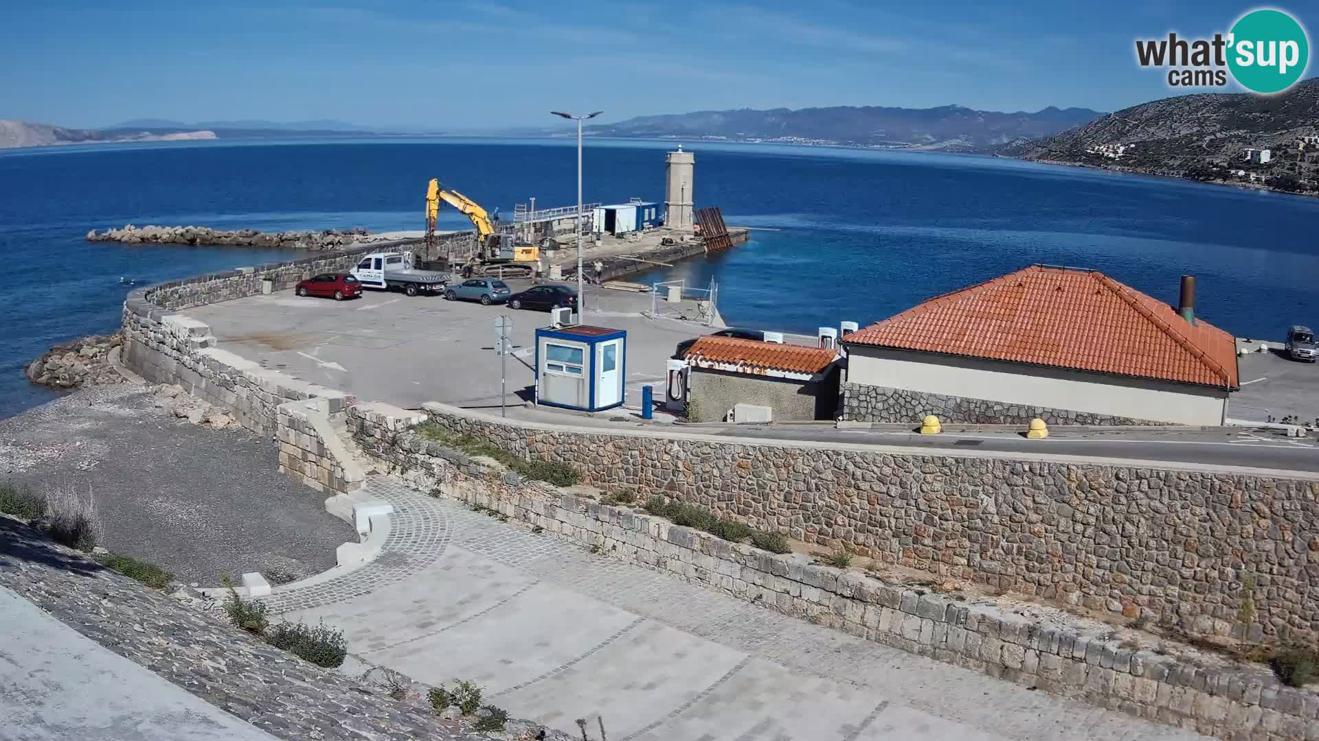 Senj Hafen Webcam – Wellenbrecher & Leuchtturm Liveblick