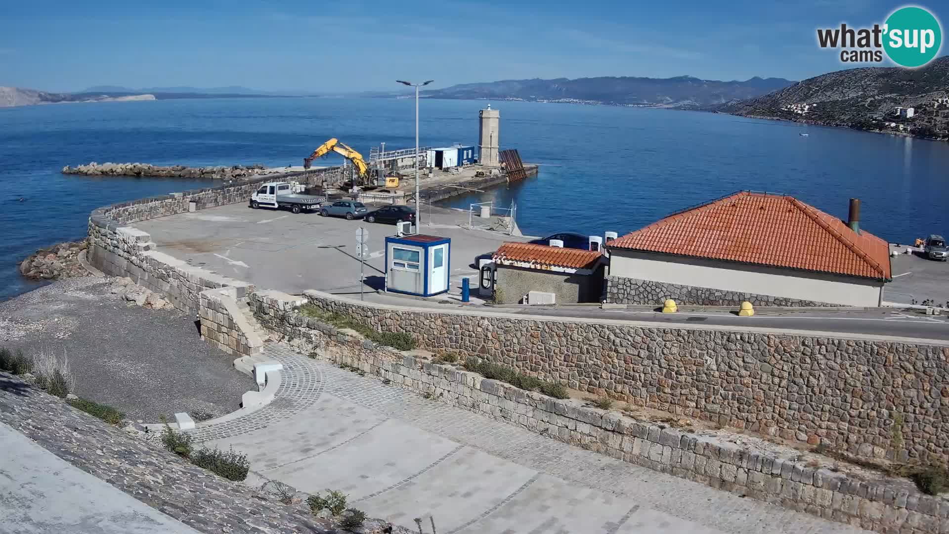 Senj Hafen Webcam – Wellenbrecher & Leuchtturm Liveblick