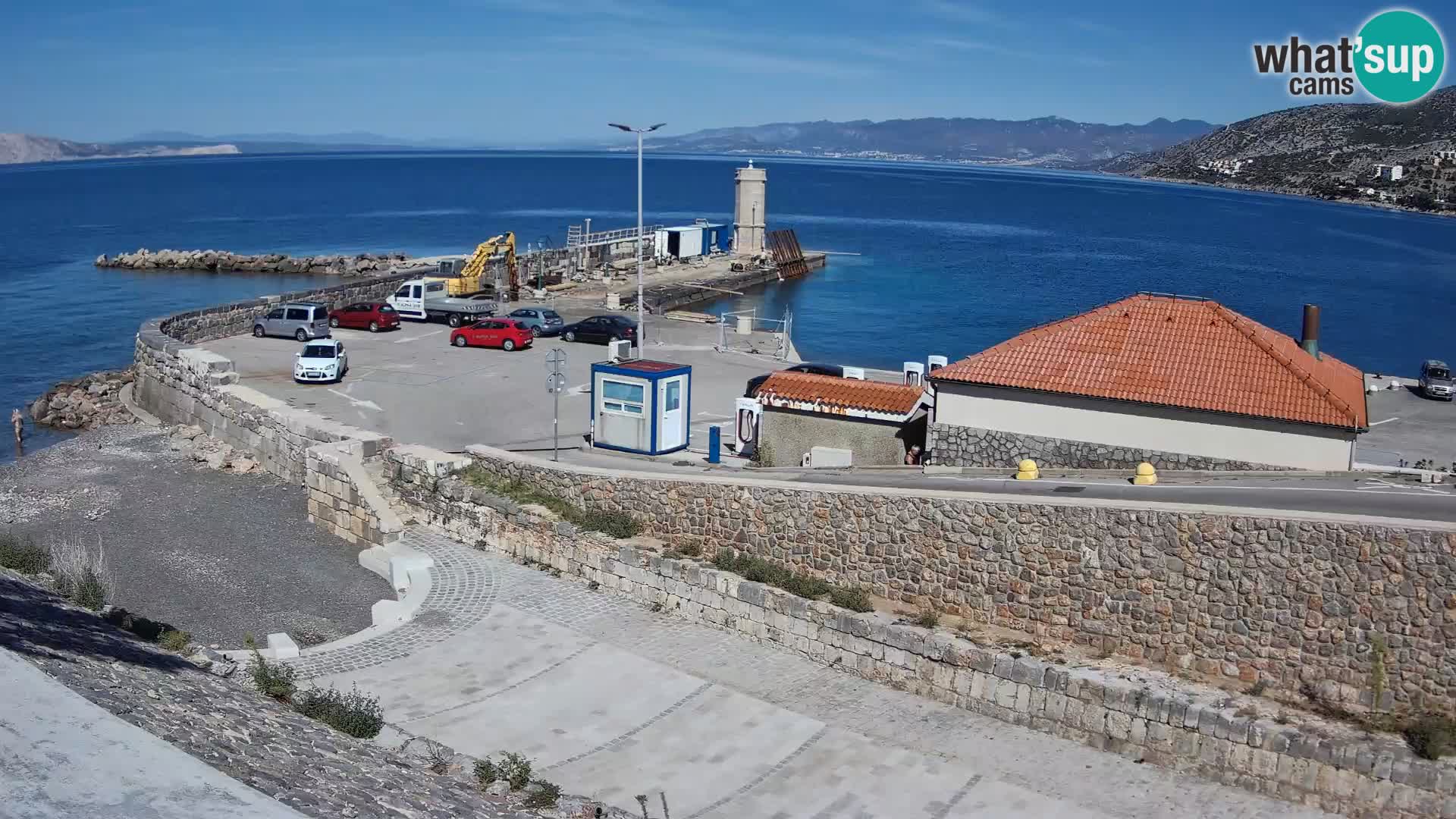 Web kamera Senj luka – Lukobran i svjetionik uživo