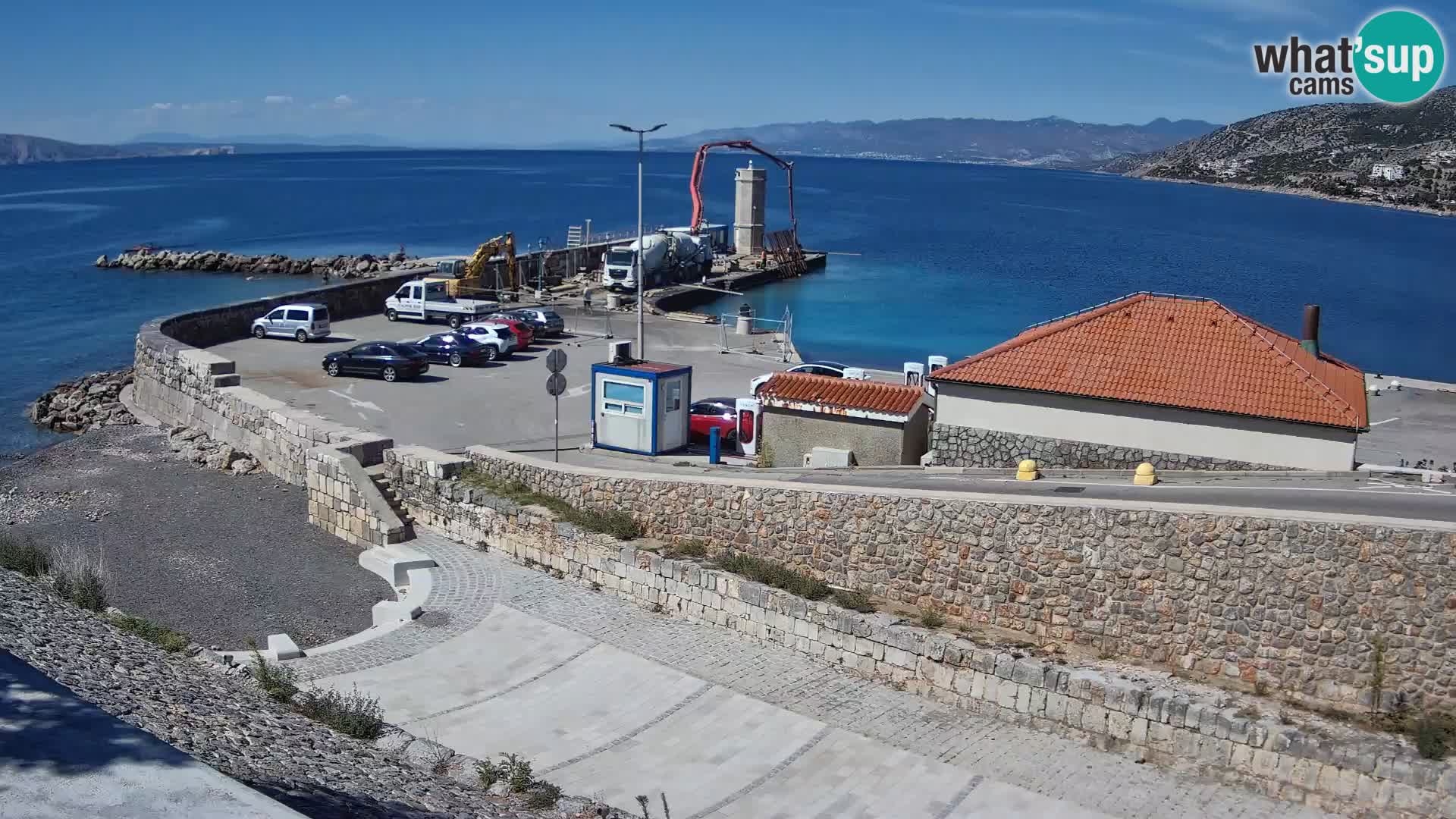 Web kamera Senj luka – Lukobran i svjetionik uživo