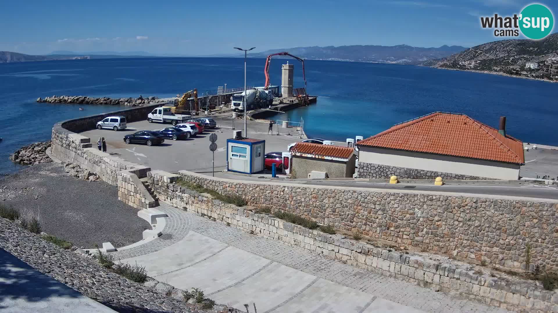 Web kamera Senj luka – Lukobran i svjetionik uživo