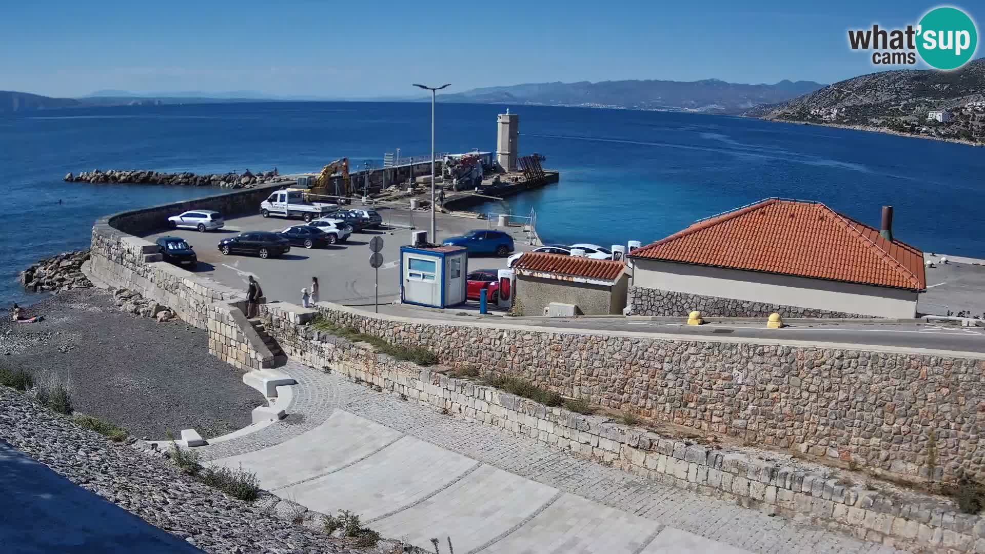 Webcam port de Senj – Vue sur la jetée et le phare