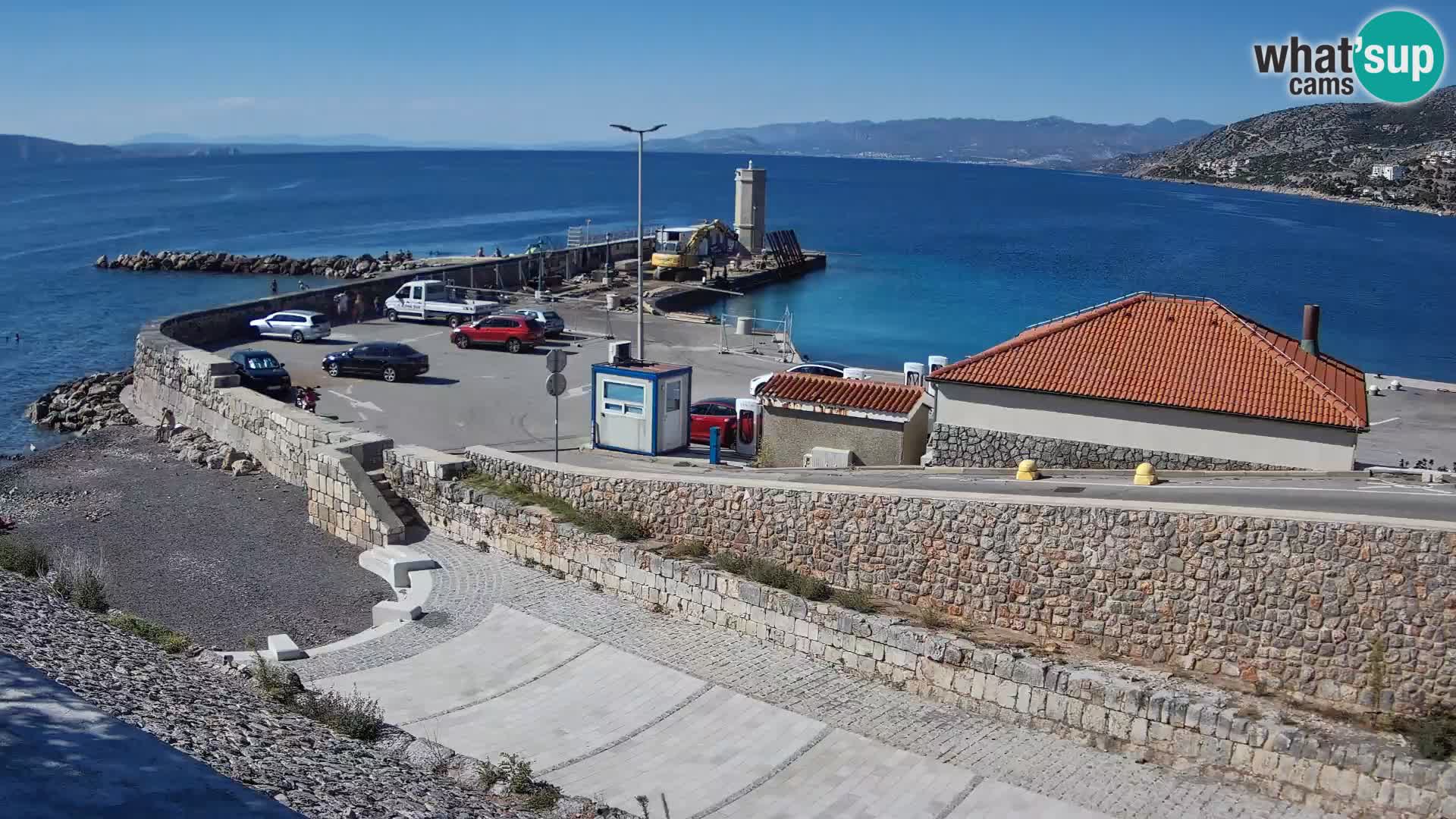 Webcam port de Senj – Vue sur la jetée et le phare