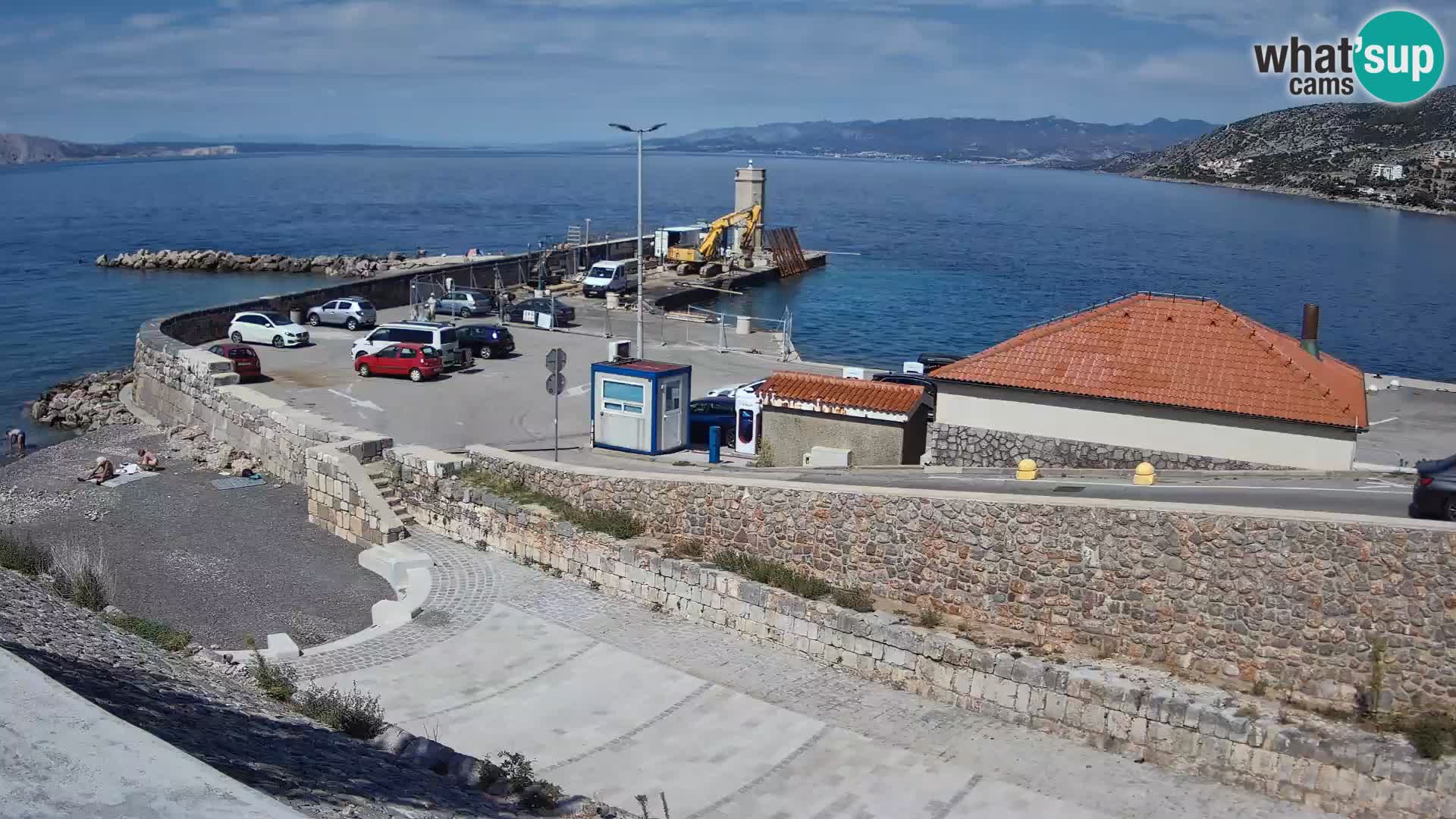 Webcam port de Senj – Vue sur la jetée et le phare