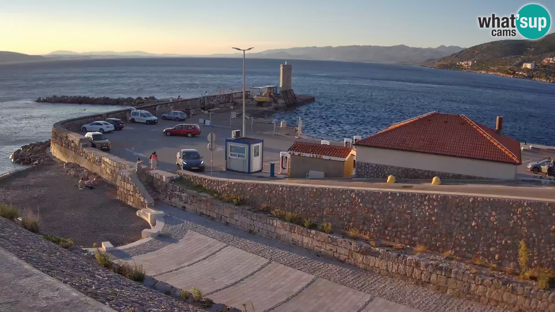 Webcam Porto di Segna – Frangiflutti e Faro in diretta