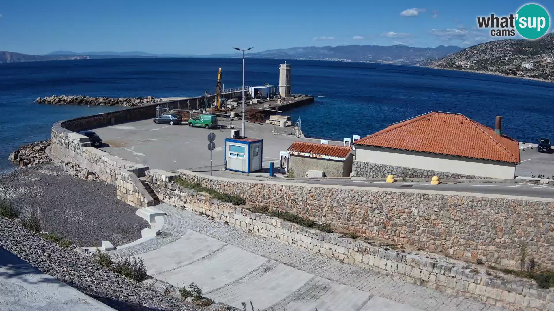 Web kamera Senj luka – Lukobran i svjetionik uživo