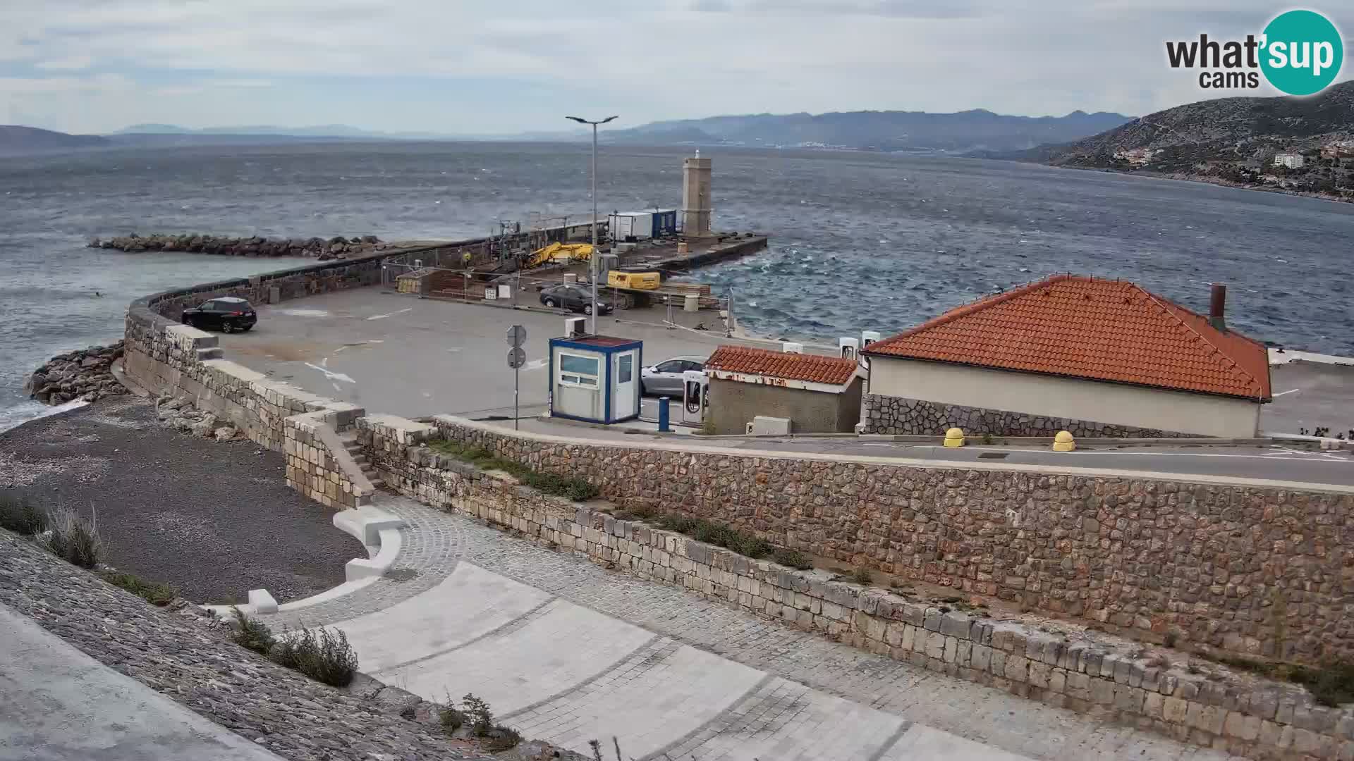 Web kamera Senj luka – Lukobran i svjetionik uživo
