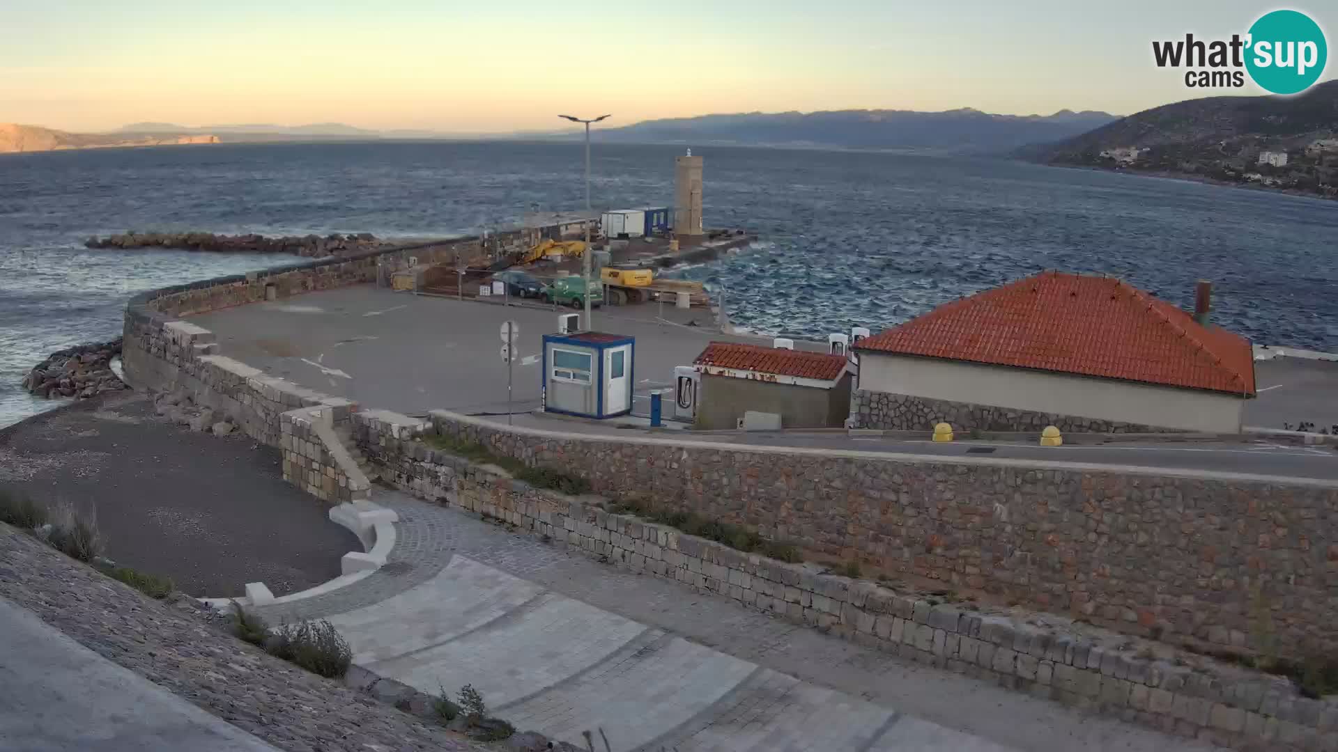Senj Harbour Webcam – Breakwater & Lighthouse Live View