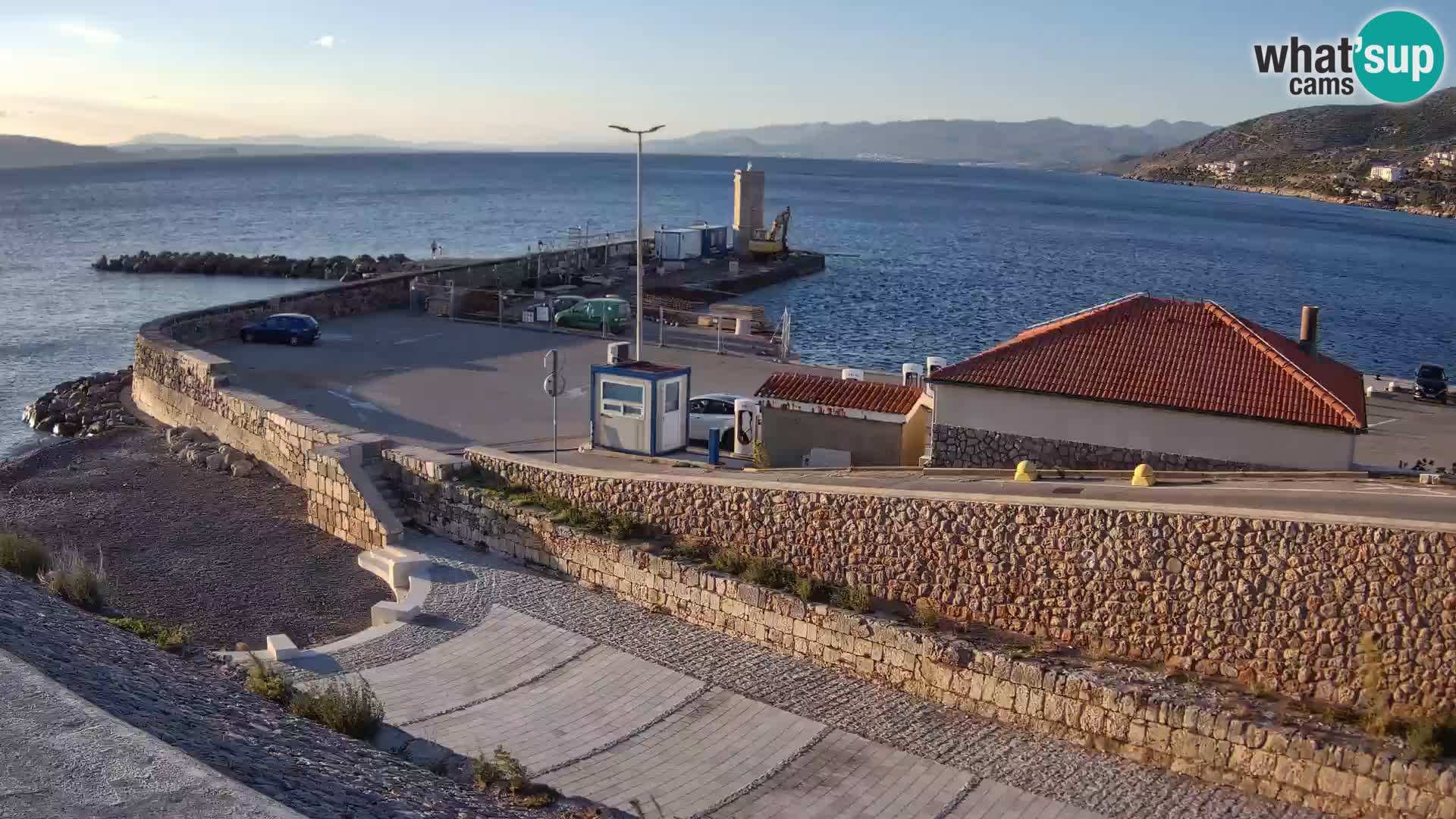 Senj Hafen Webcam – Wellenbrecher & Leuchtturm Liveblick