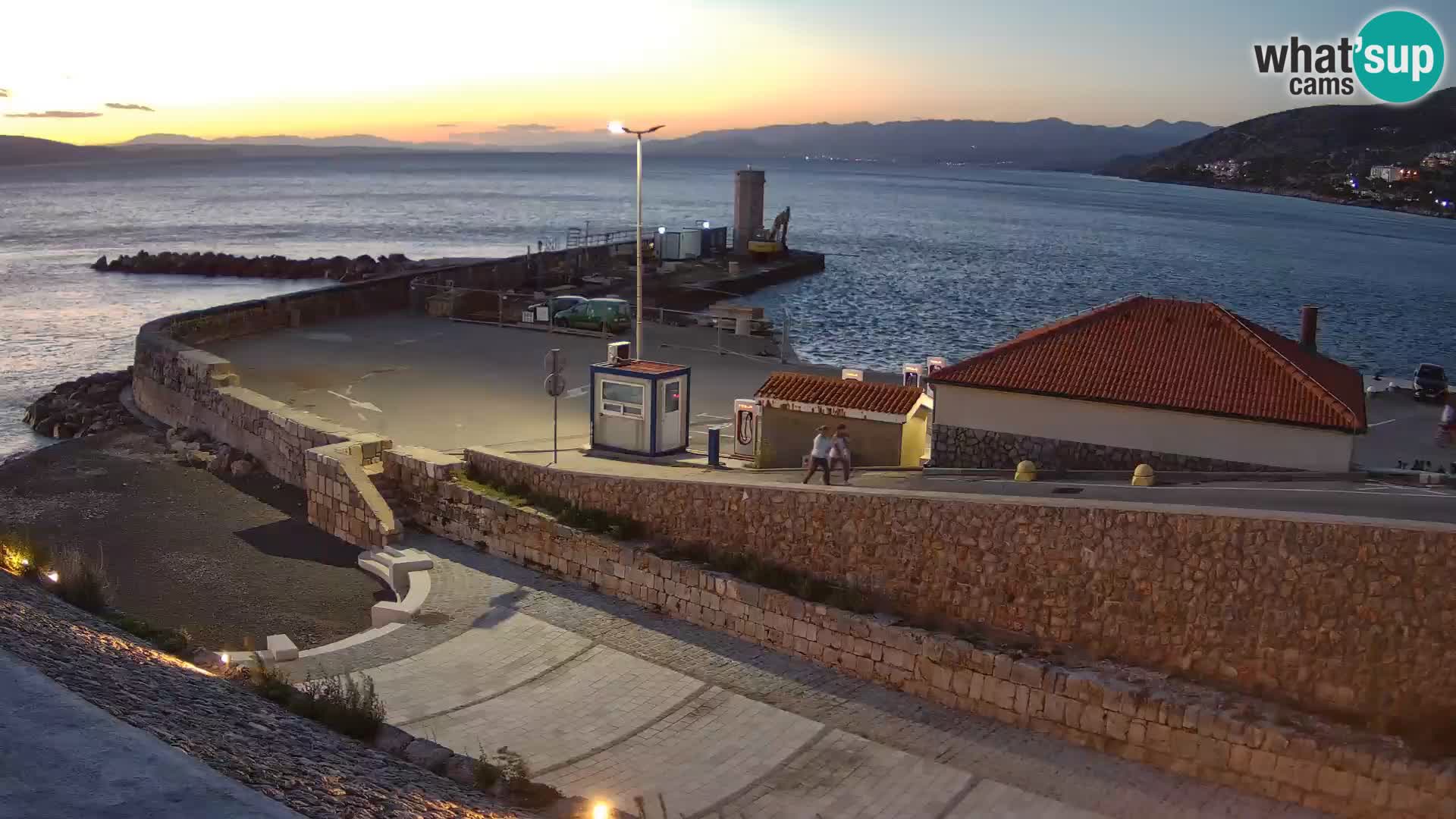 Senj Hafen Webcam – Wellenbrecher & Leuchtturm Liveblick