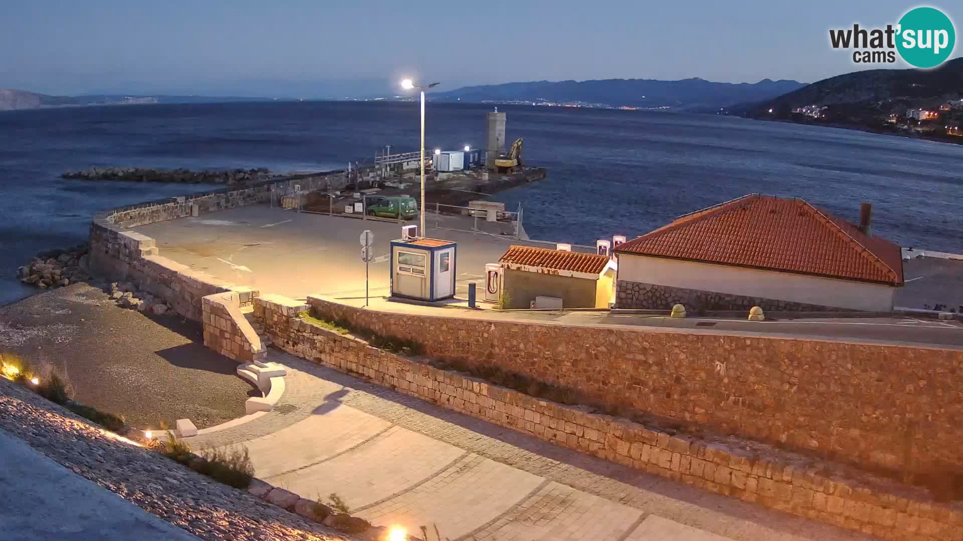 Webcam Porto di Segna – Frangiflutti e Faro in diretta