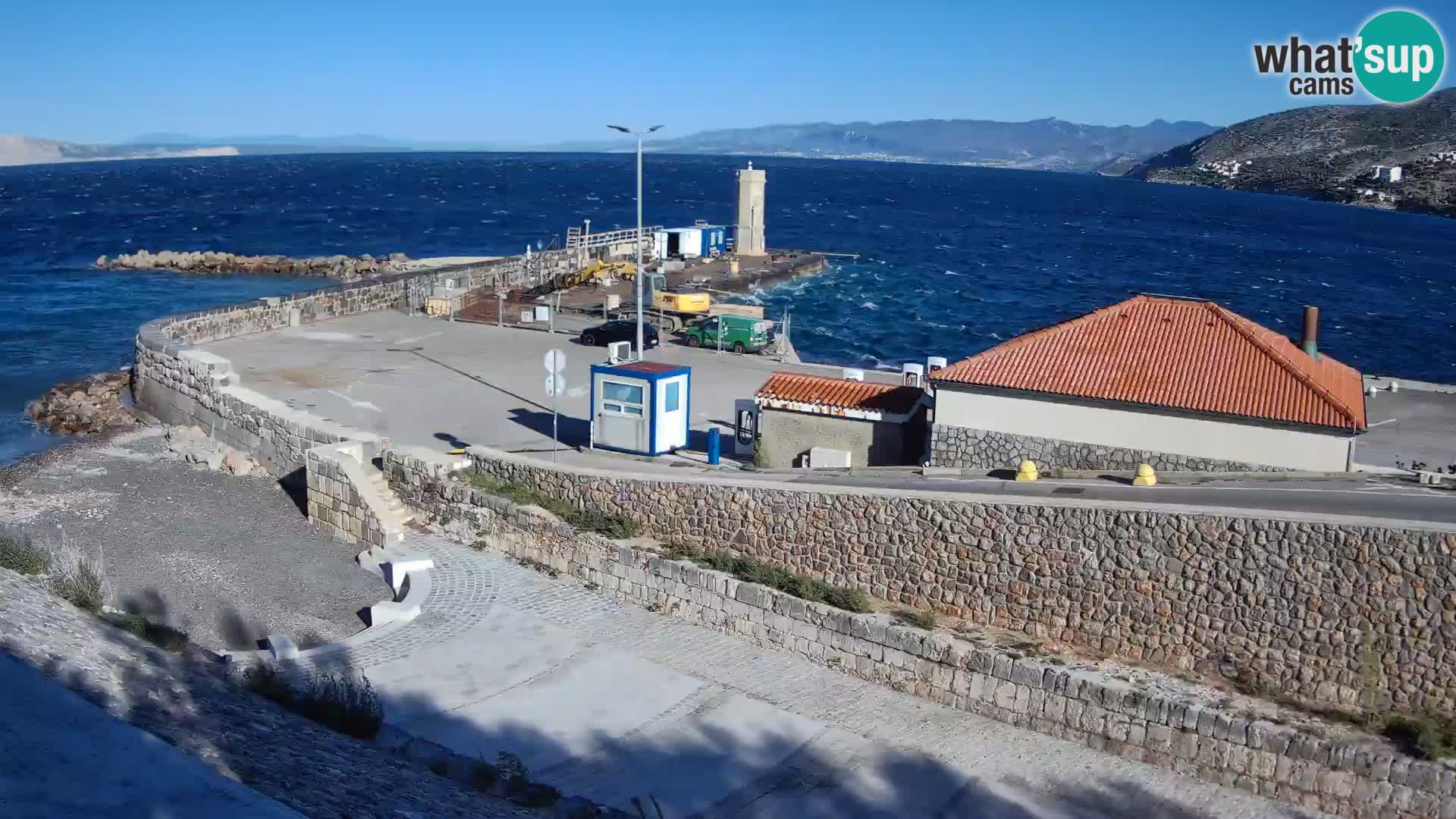 Webcam puerto de Senj – Rompeolas y faro en directo