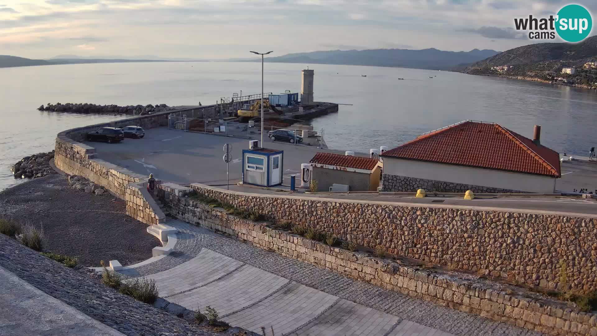 Senj Hafen Webcam – Wellenbrecher & Leuchtturm Liveblick