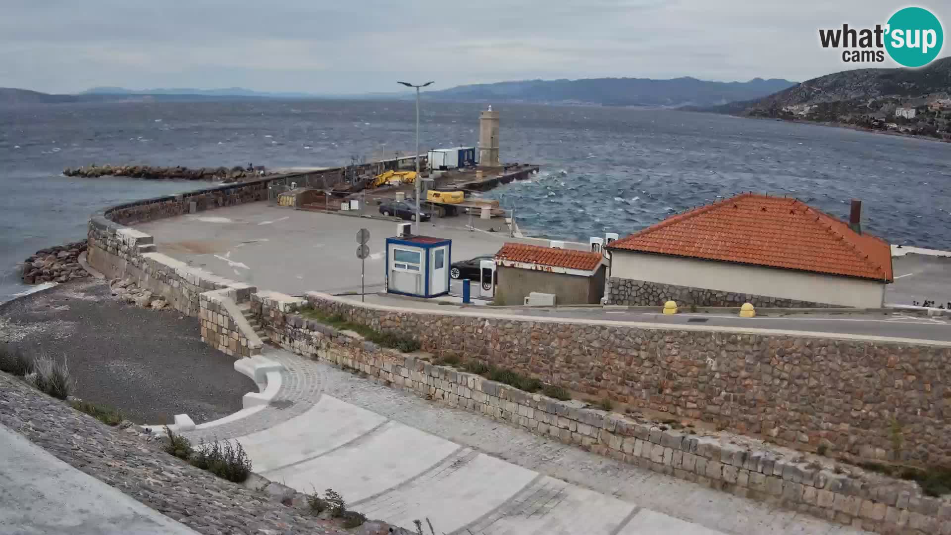 Webcam Porto di Segna – Frangiflutti e Faro in diretta