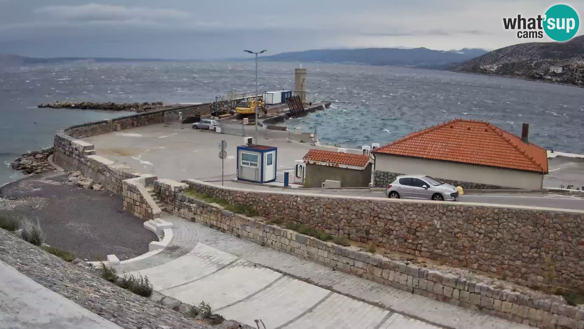 Webcam Porto di Segna – Frangiflutti e Faro in diretta