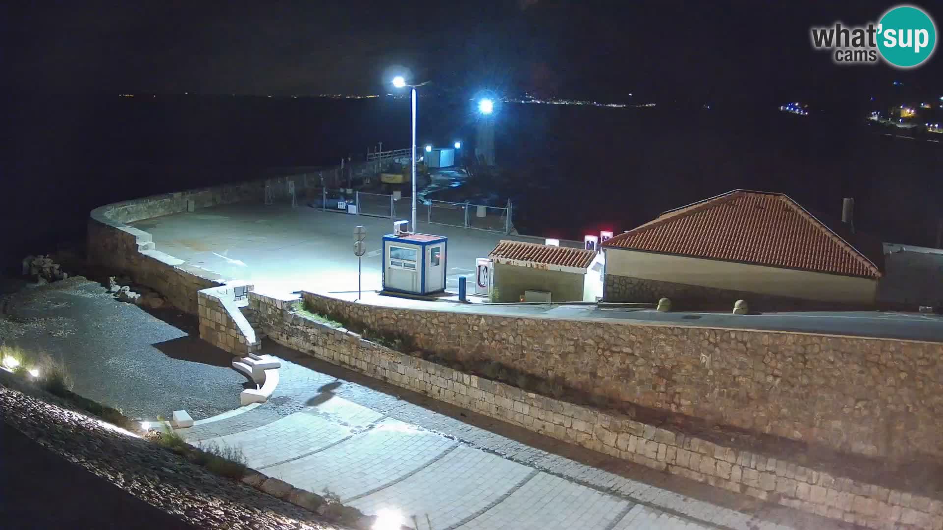 Webcam puerto de Senj – Rompeolas y faro en directo