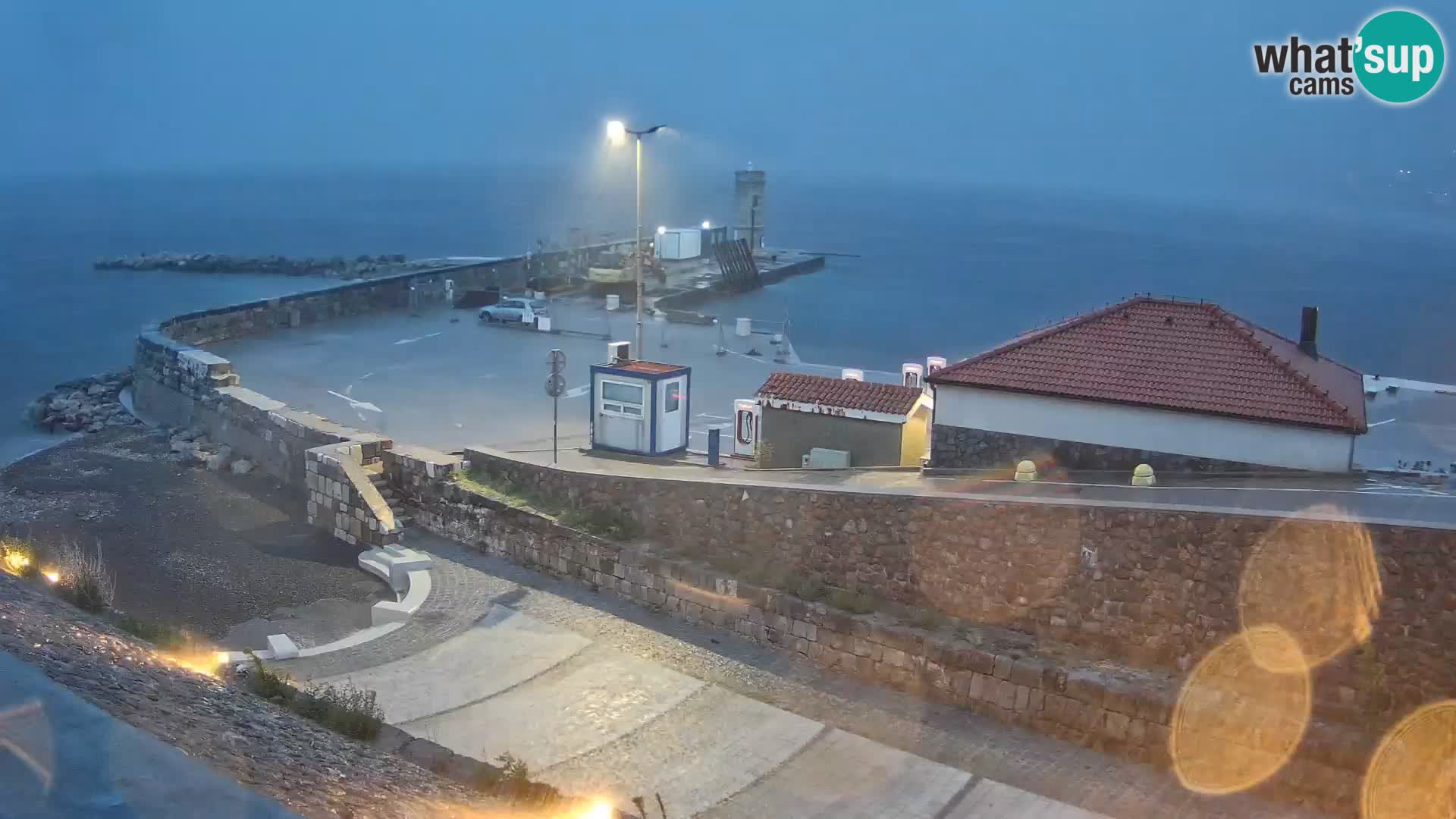 Senj Harbour Webcam – Breakwater & Lighthouse Live View