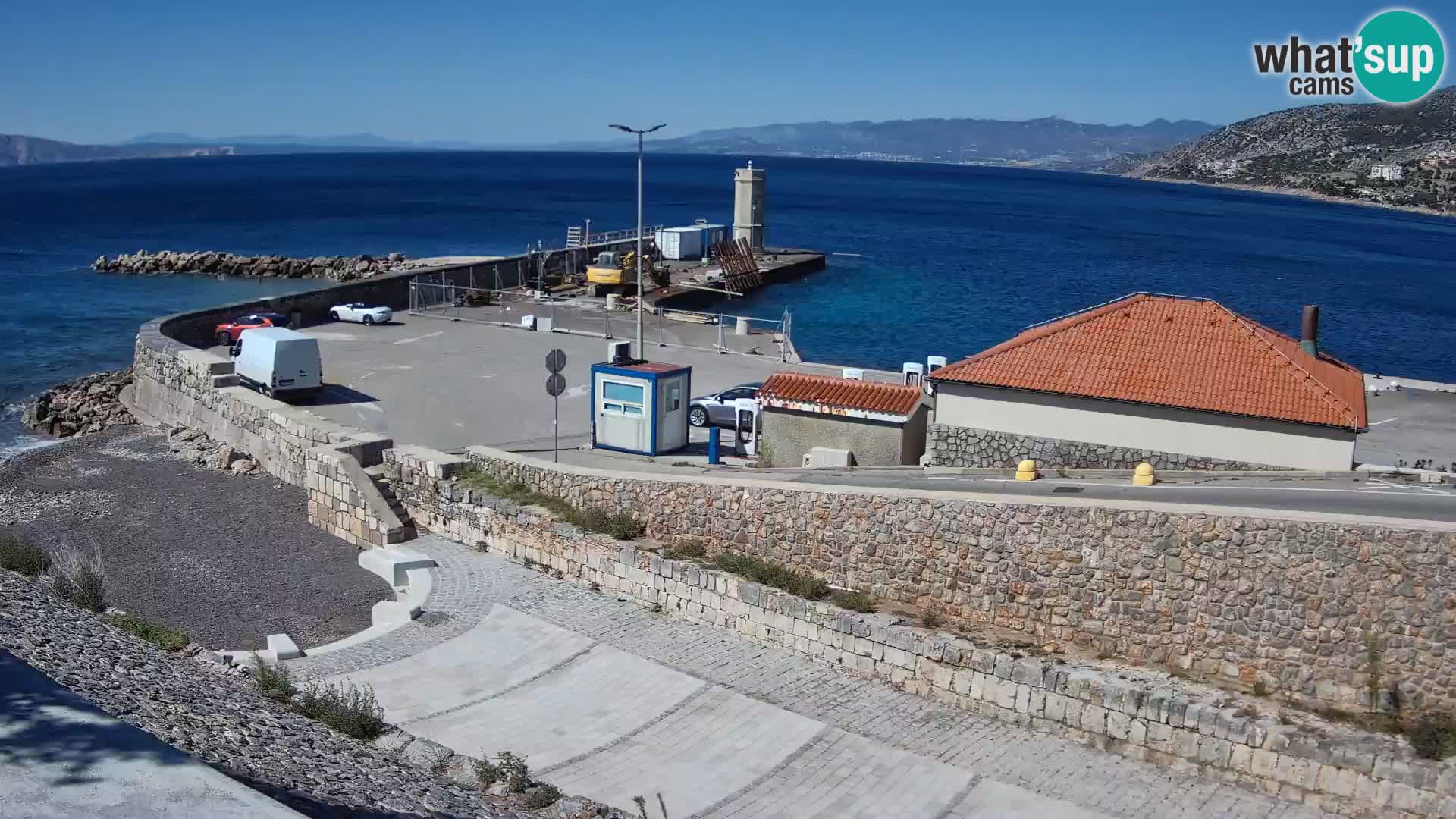Webcam port de Senj – Vue sur la jetée et le phare