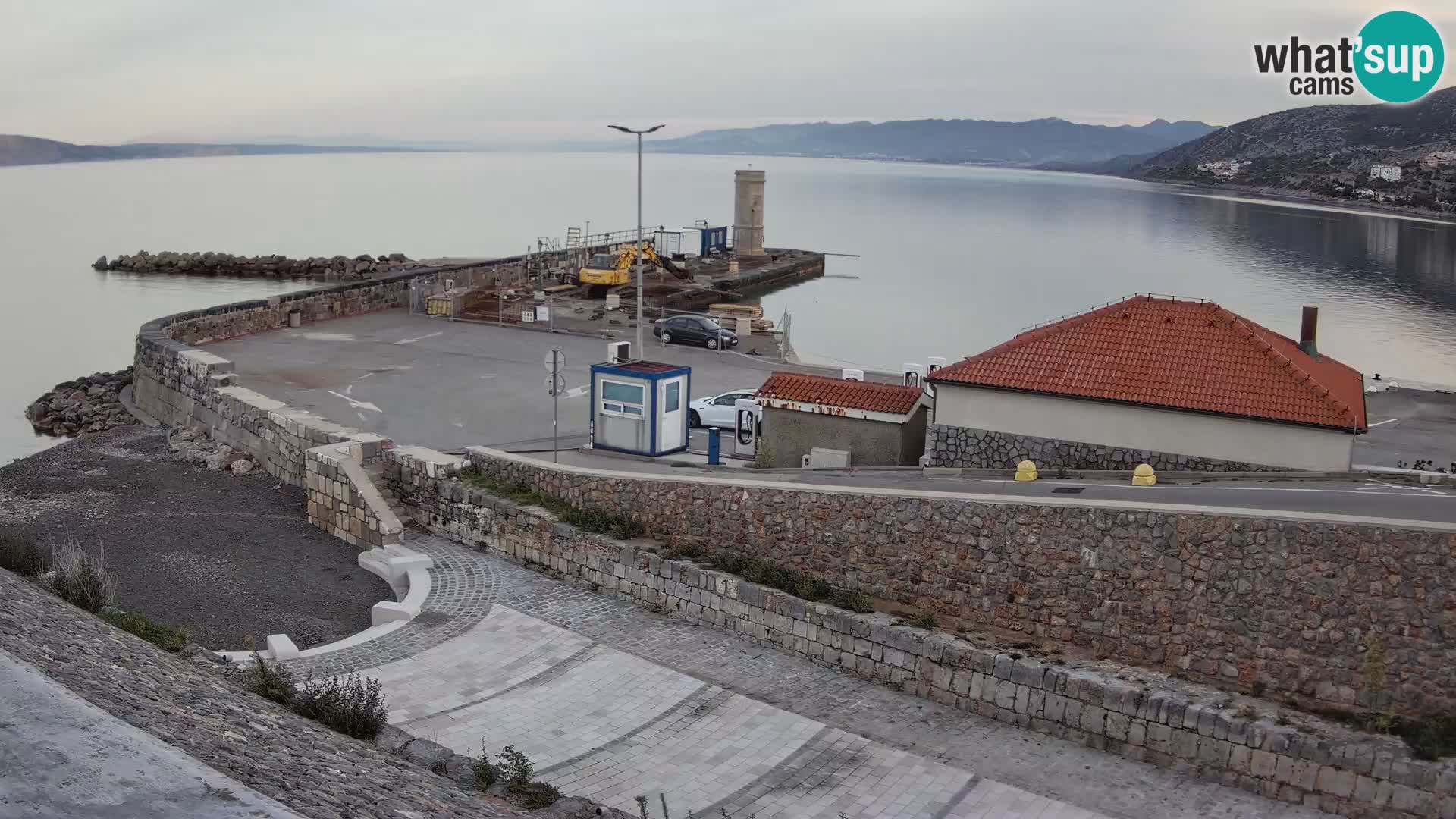 Webcam Porto di Segna – Frangiflutti e Faro in diretta