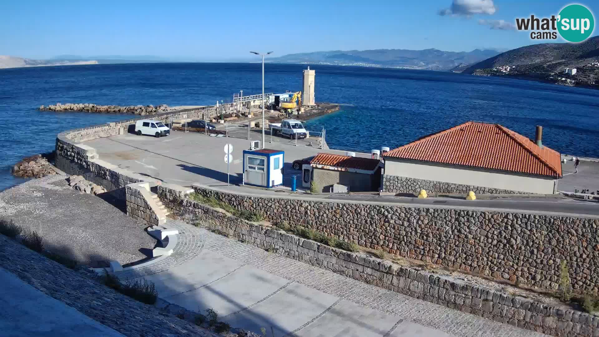 Senj Hafen Webcam – Wellenbrecher & Leuchtturm Liveblick