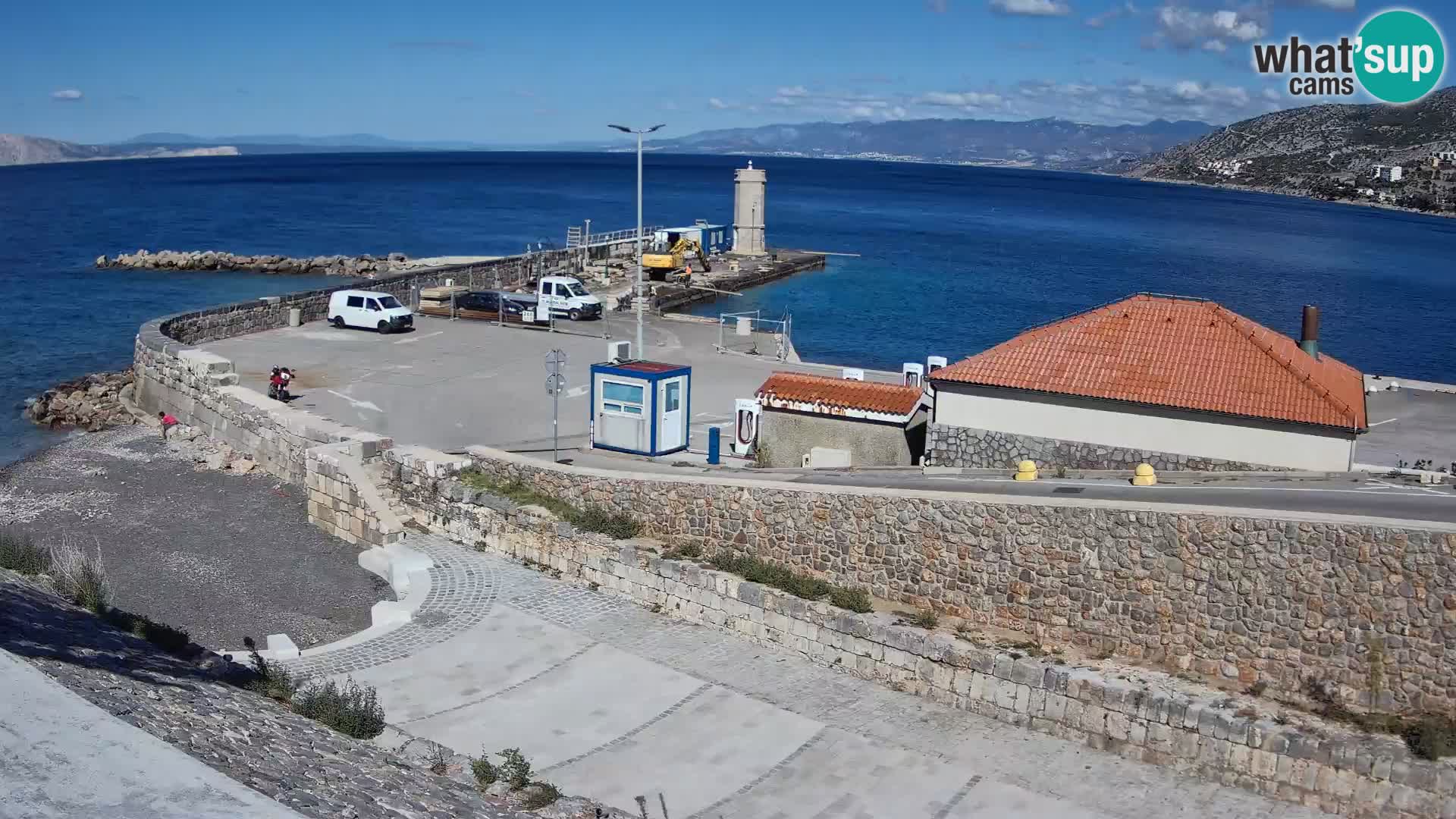 Webcam Porto di Segna – Frangiflutti e Faro in diretta