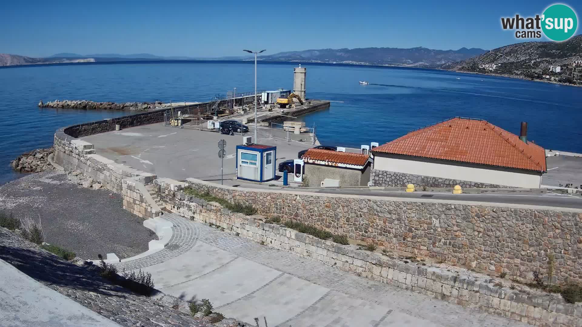 Web kamera Senj luka – Lukobran i svjetionik uživo