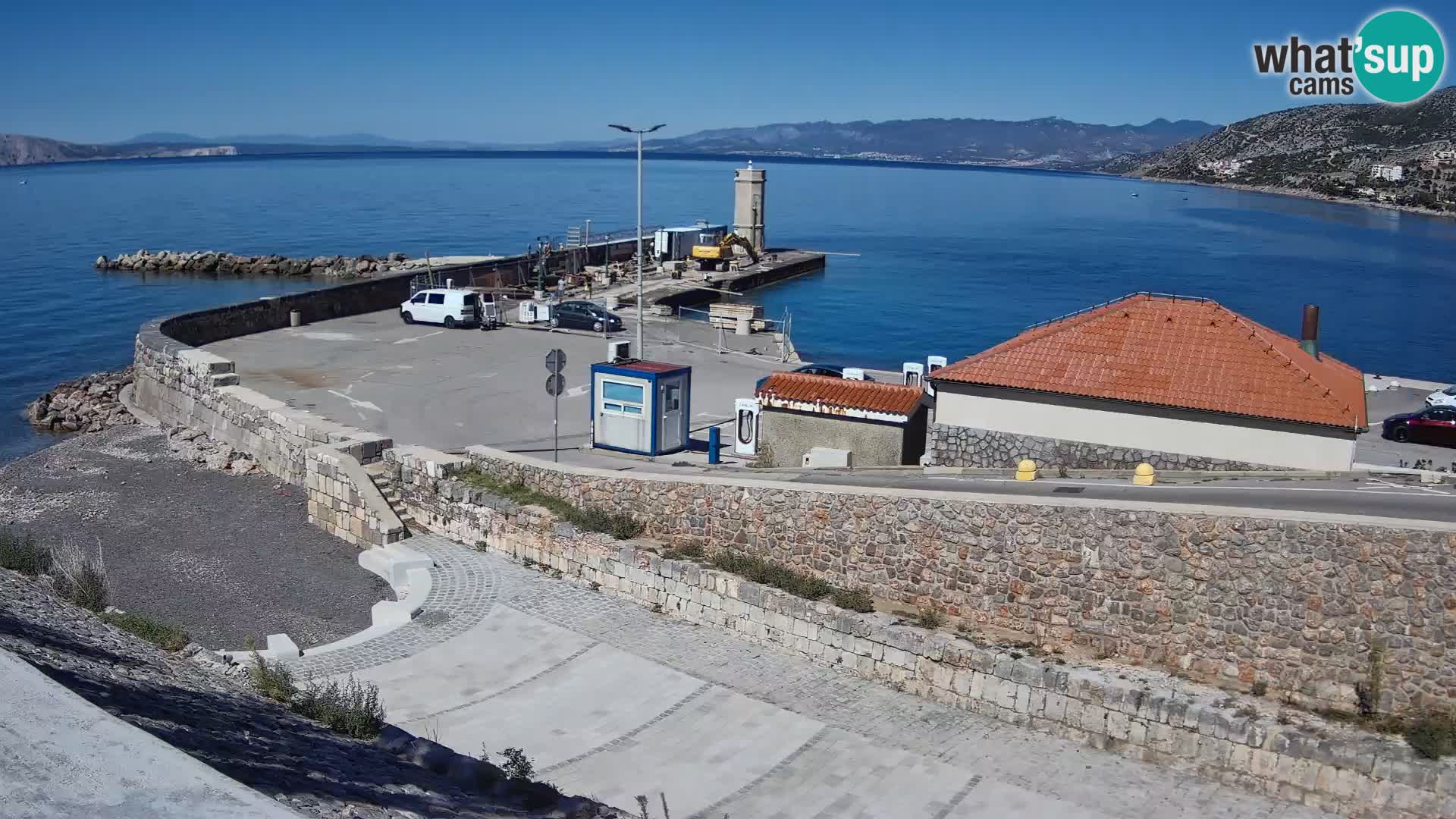 Senj Hafen Webcam – Wellenbrecher & Leuchtturm Liveblick