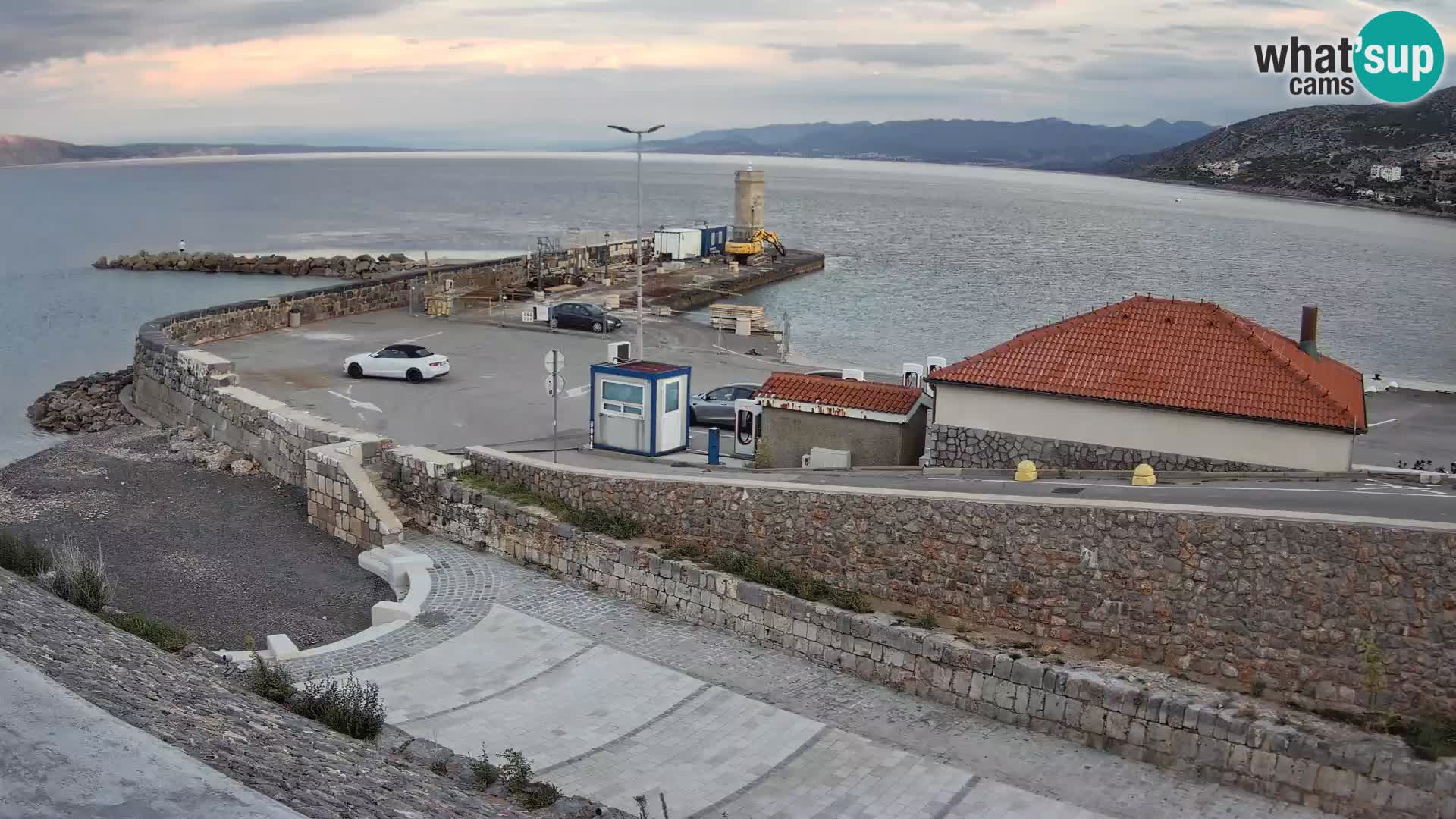 Senj Harbour Webcam – Breakwater & Lighthouse Live View