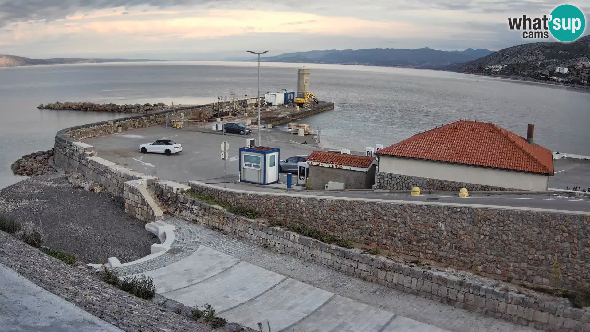 Webcam Porto di Segna – Frangiflutti e Faro in diretta