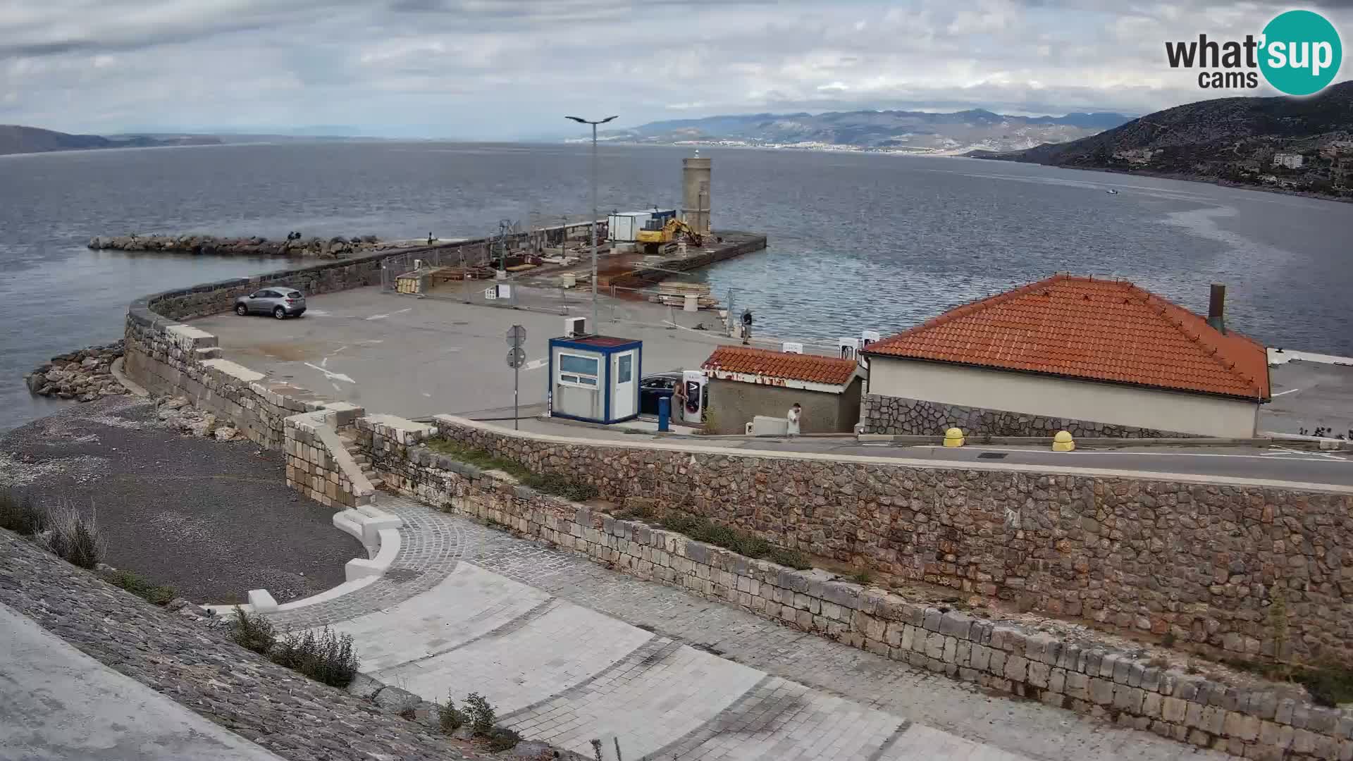 Webcam puerto de Senj – Rompeolas y faro en directo