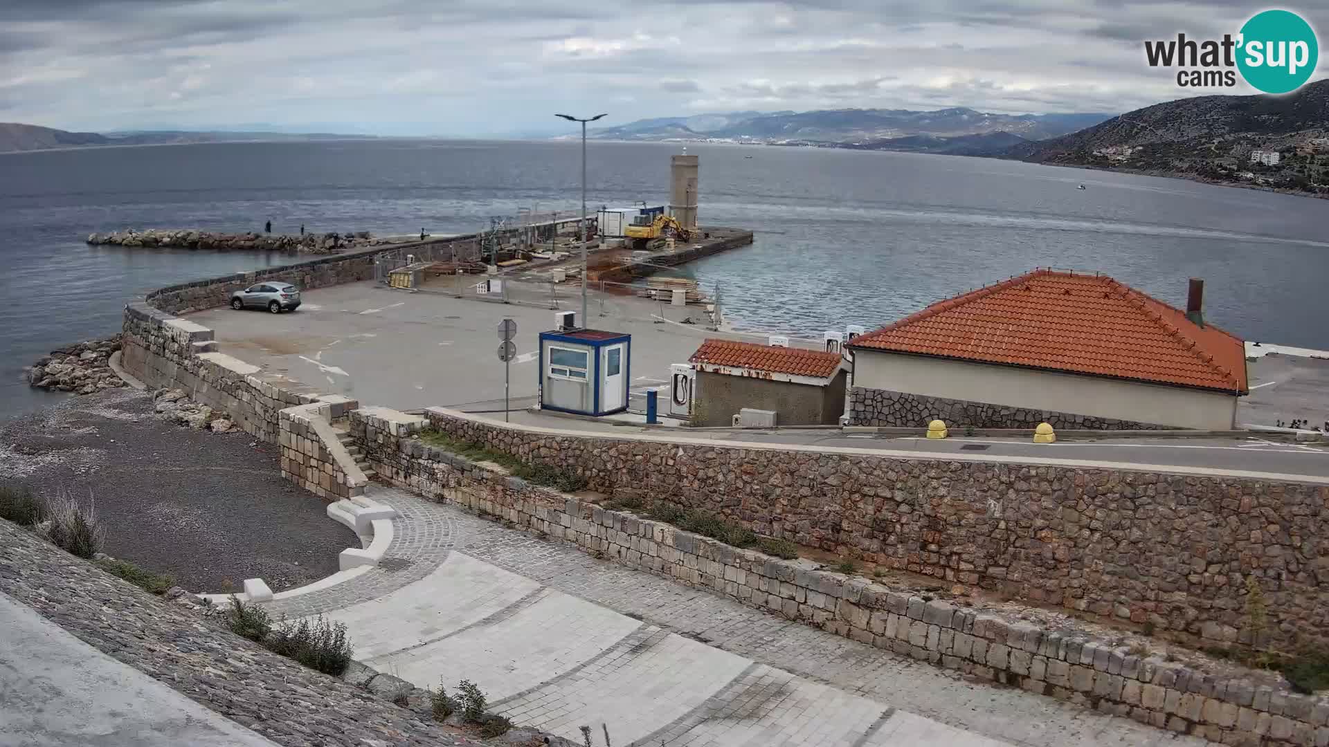 Webcam Porto di Segna – Frangiflutti e Faro in diretta