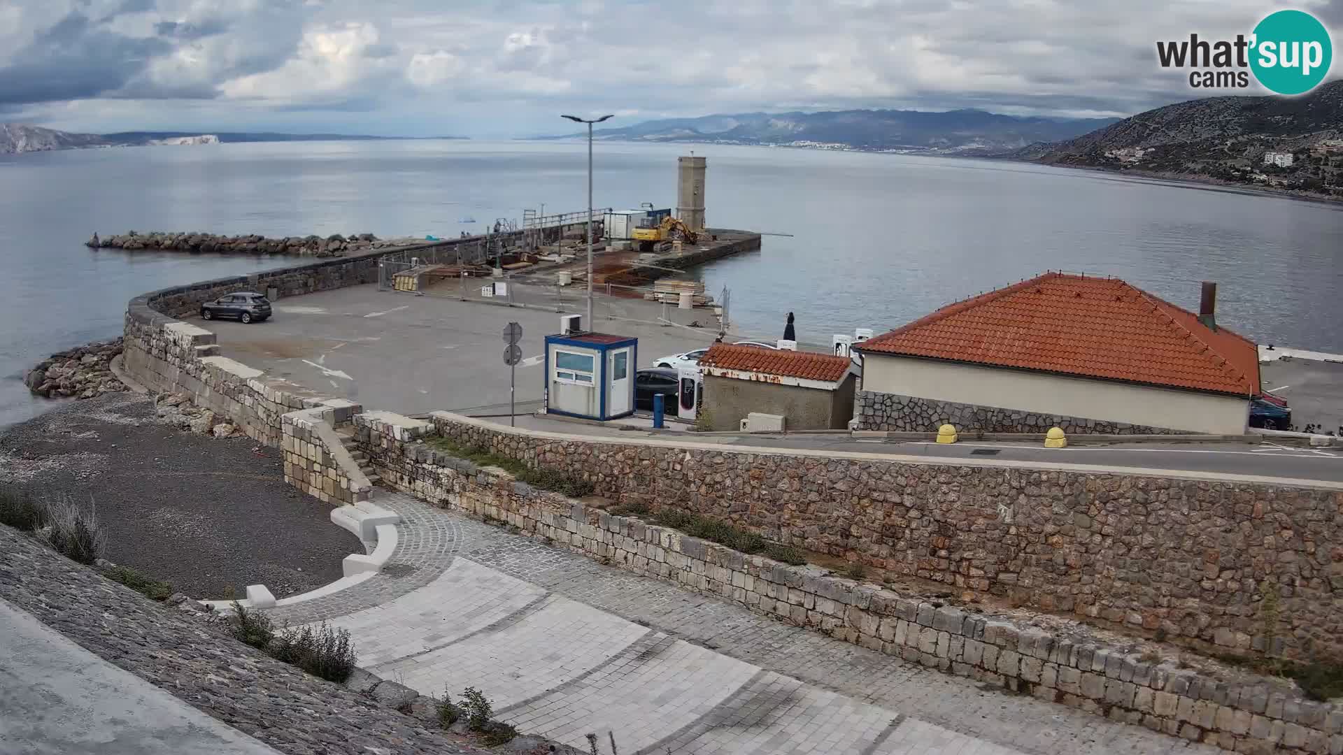 Webcam Porto di Segna – Frangiflutti e Faro in diretta