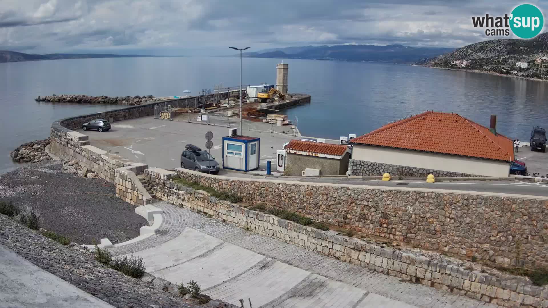Web kamera Senj luka – Lukobran i svjetionik uživo